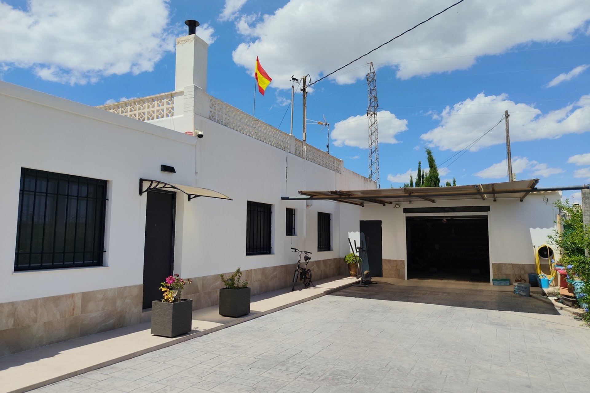Resale - Villa - Los Montesinos
