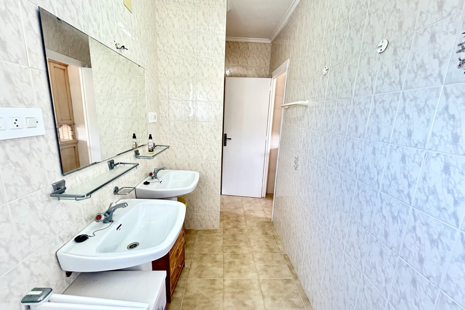 Resale - Villa - Los Montesinos