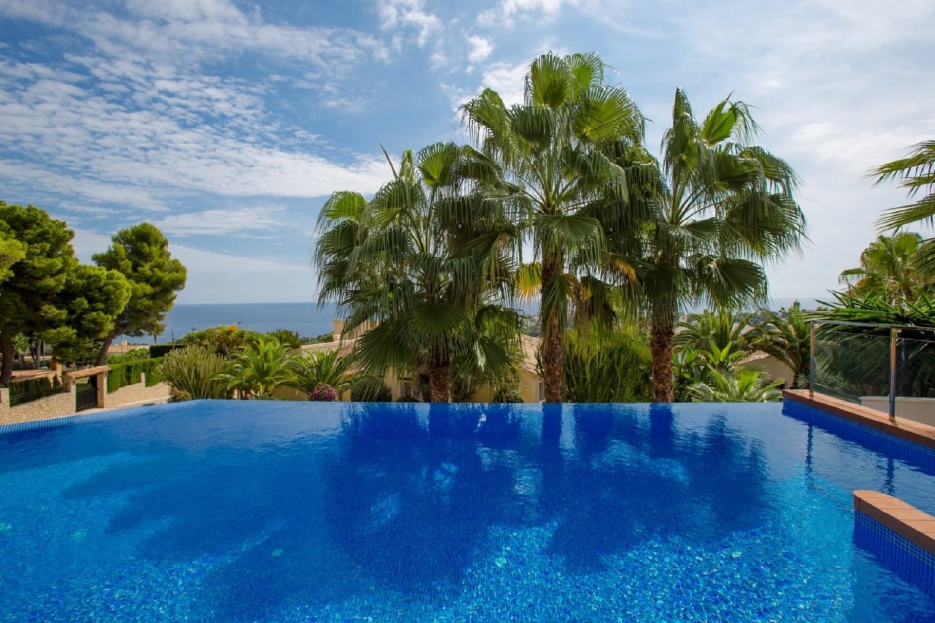 Resale - Villa - Moraira