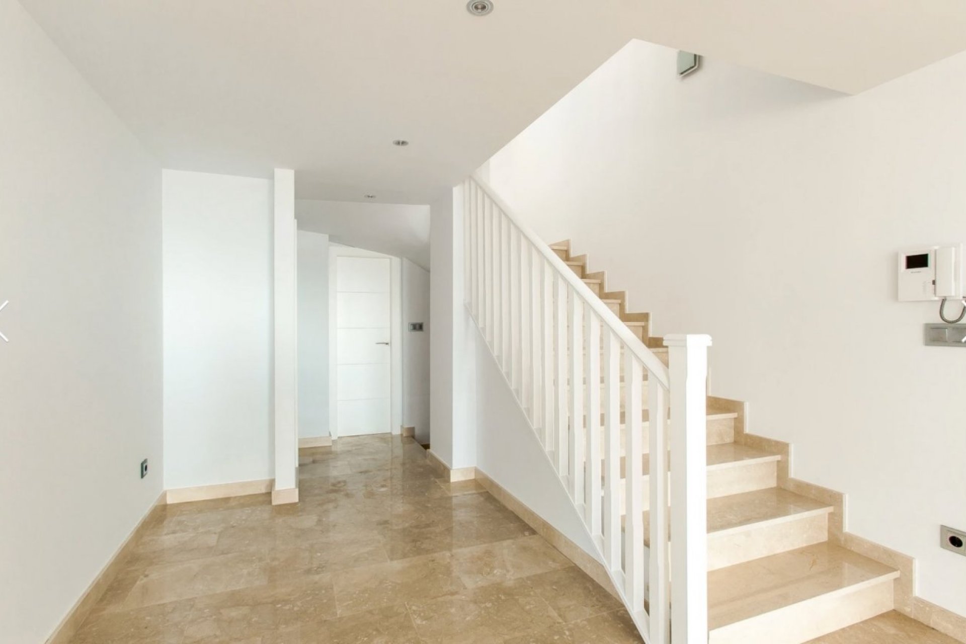 Resale - Villa - Moraira