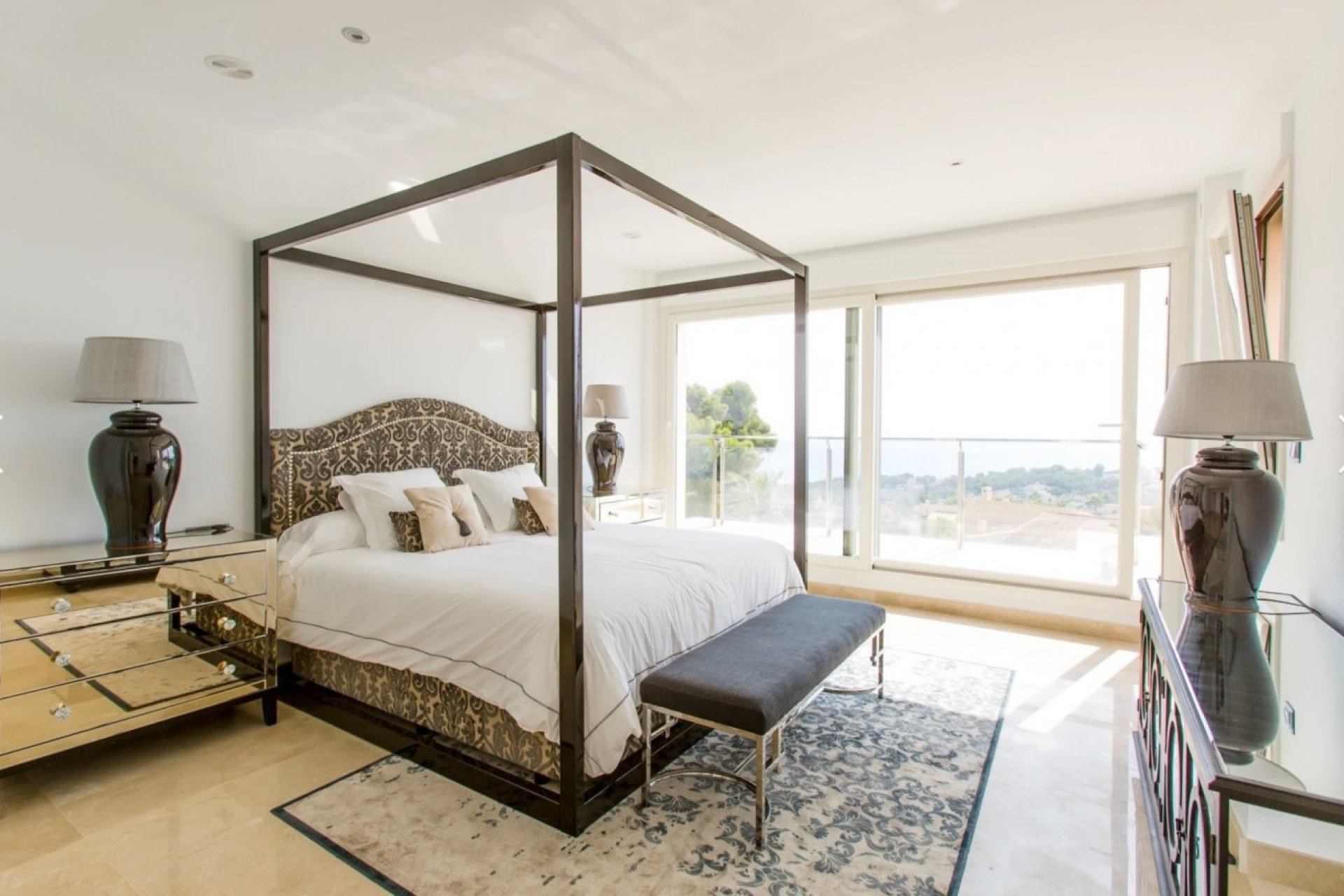 Resale - Villa - Moraira