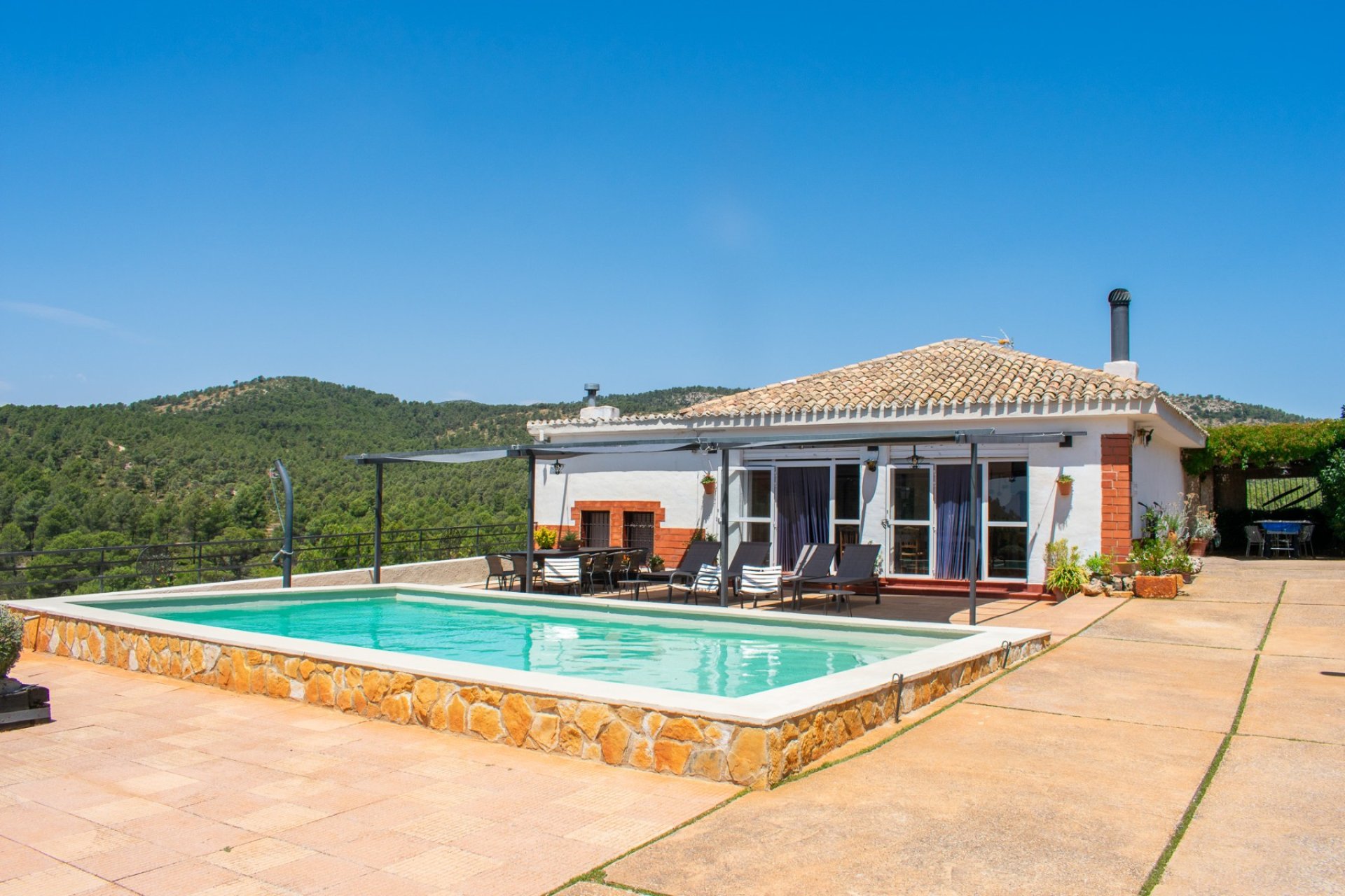 Resale - Villa - Onil