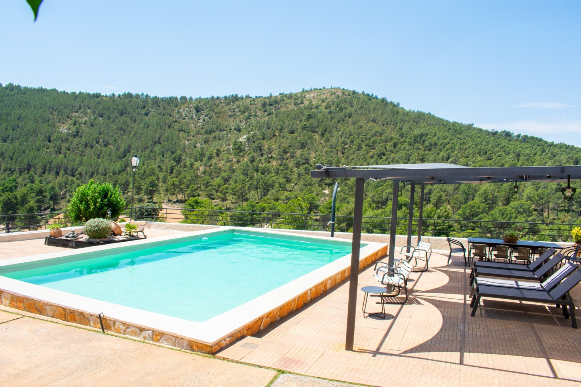 Resale - Villa - Onil