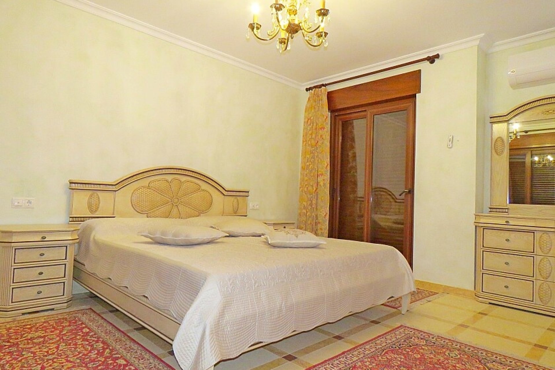 Resale - Villa - Orihuela Costa - Cabo Roig