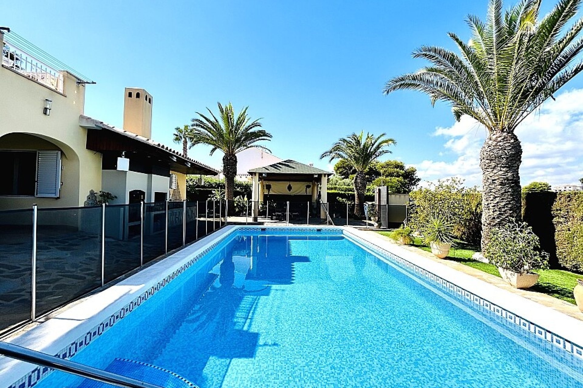 Resale - Villa - Orihuela Costa - Cabo Roig
