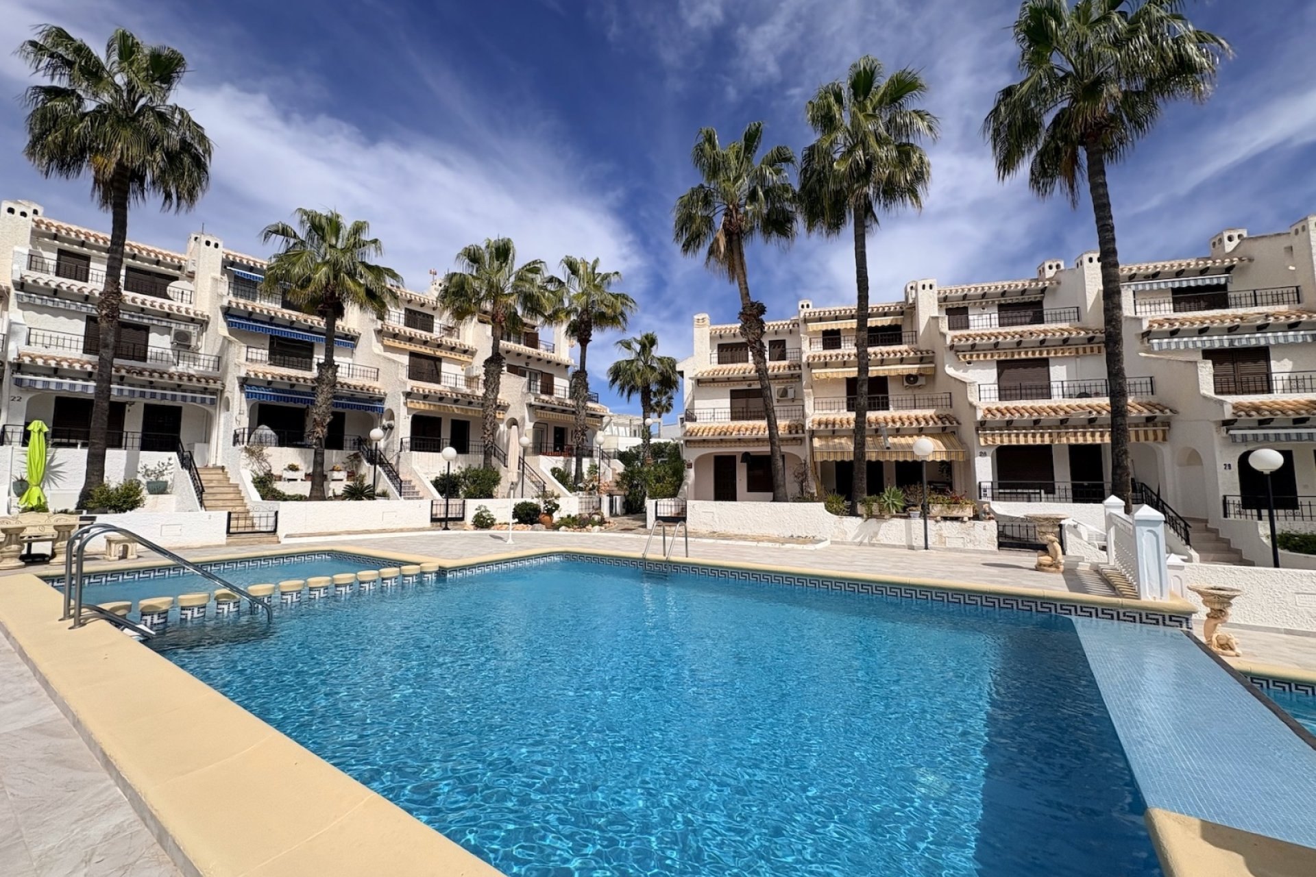 Resale - Villa - Orihuela Costa - Cabo Roig