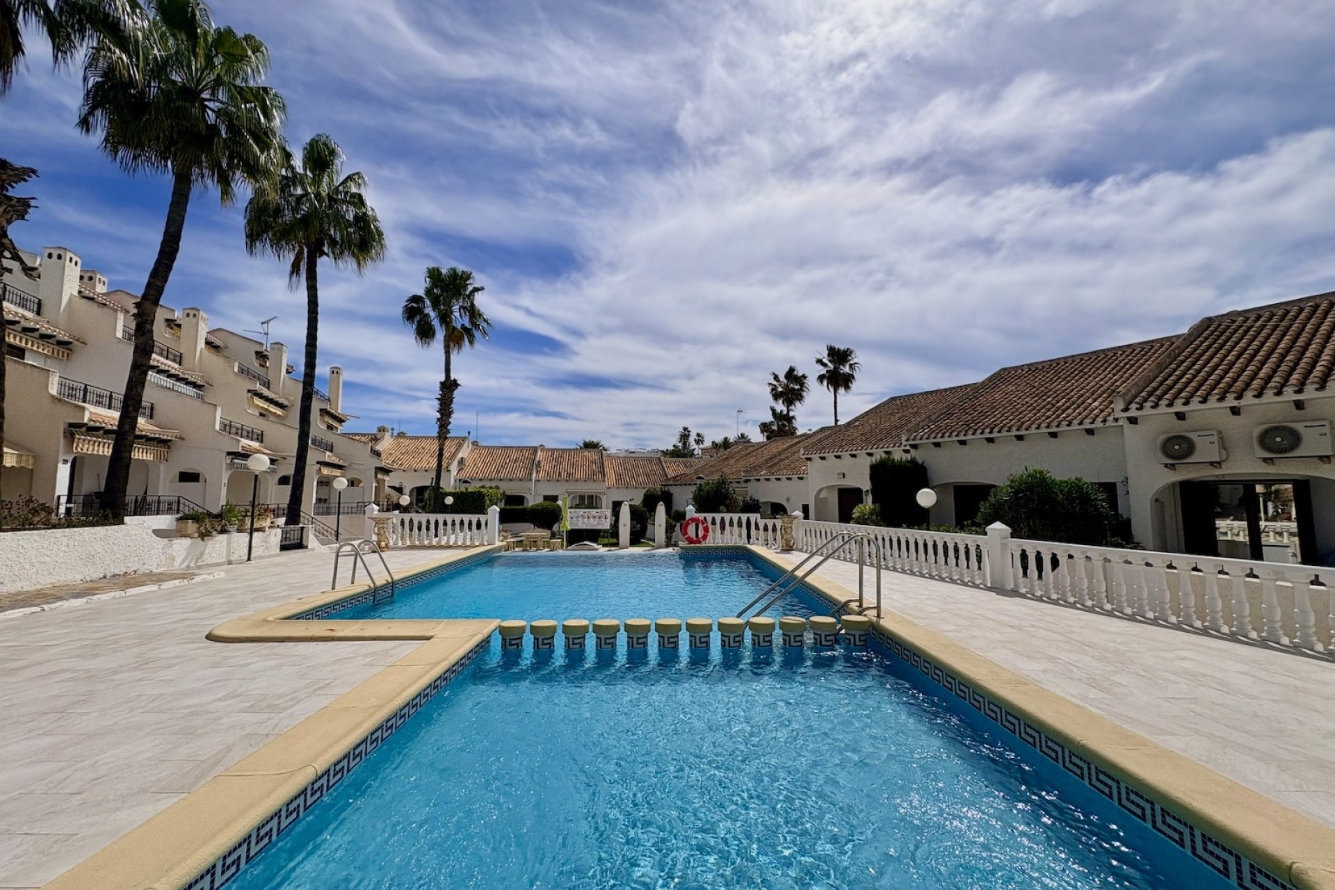 Resale - Villa - Orihuela Costa - Cabo Roig