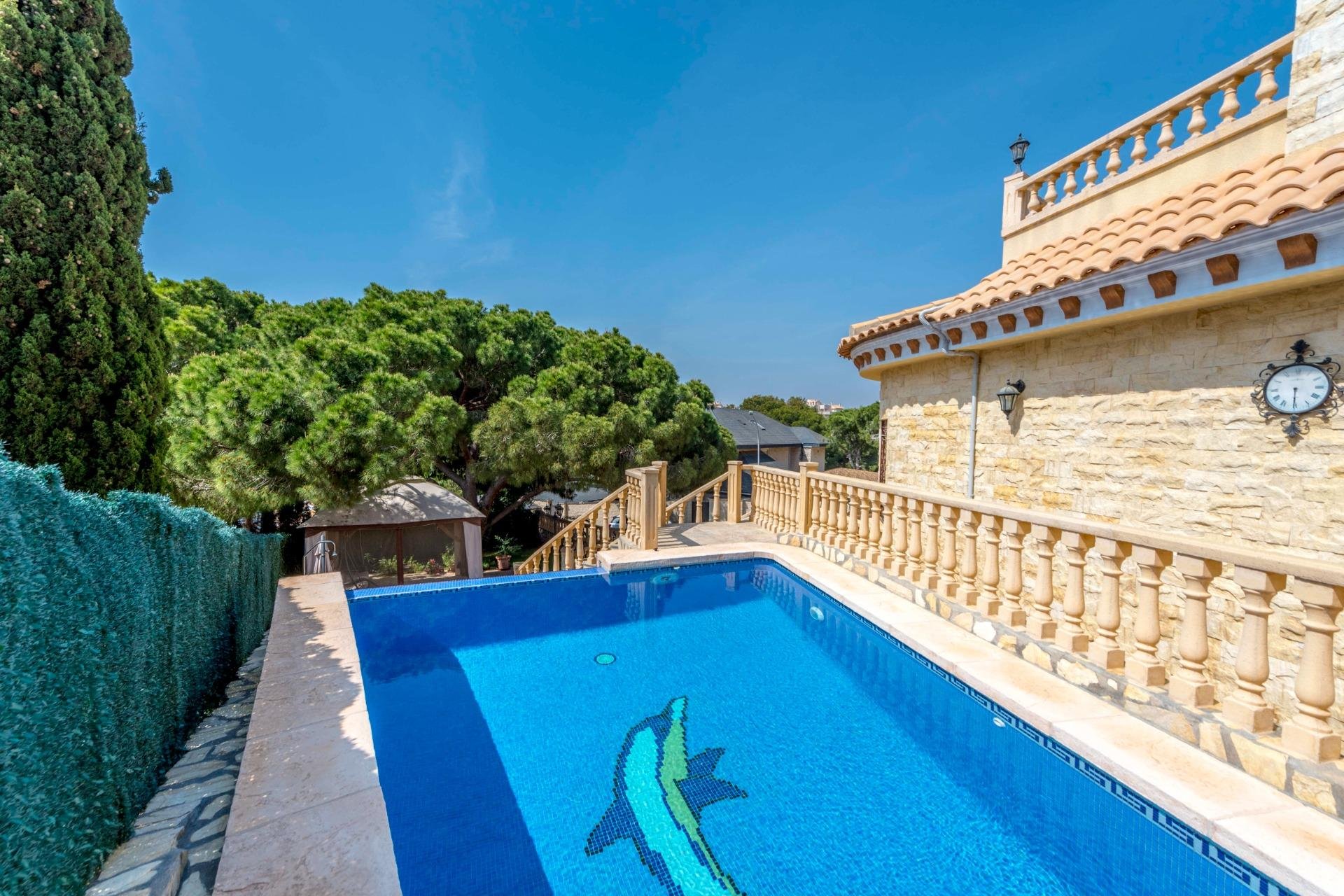 Resale - Villa - Orihuela Costa - Campoamor