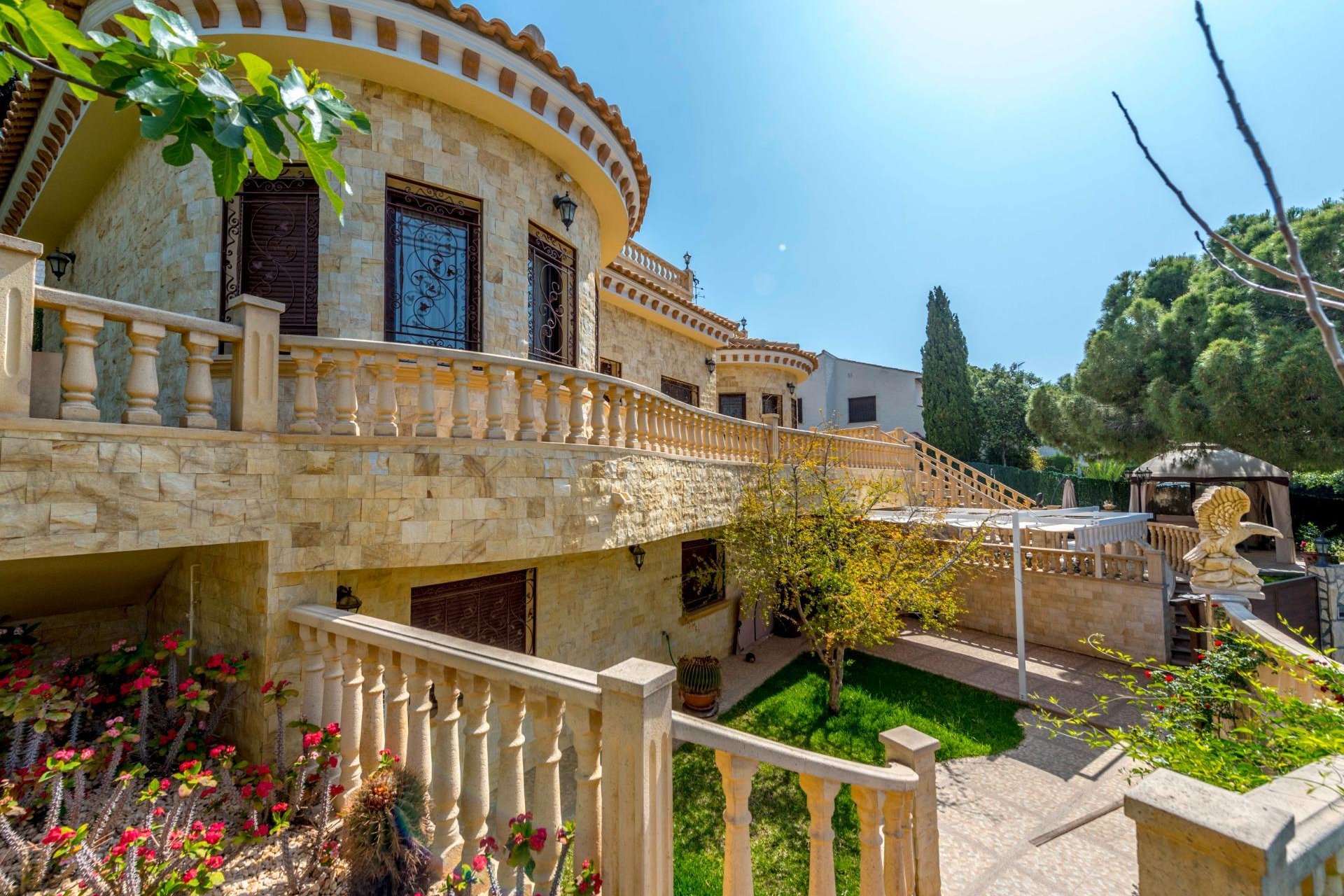 Resale - Villa - Orihuela Costa - Campoamor