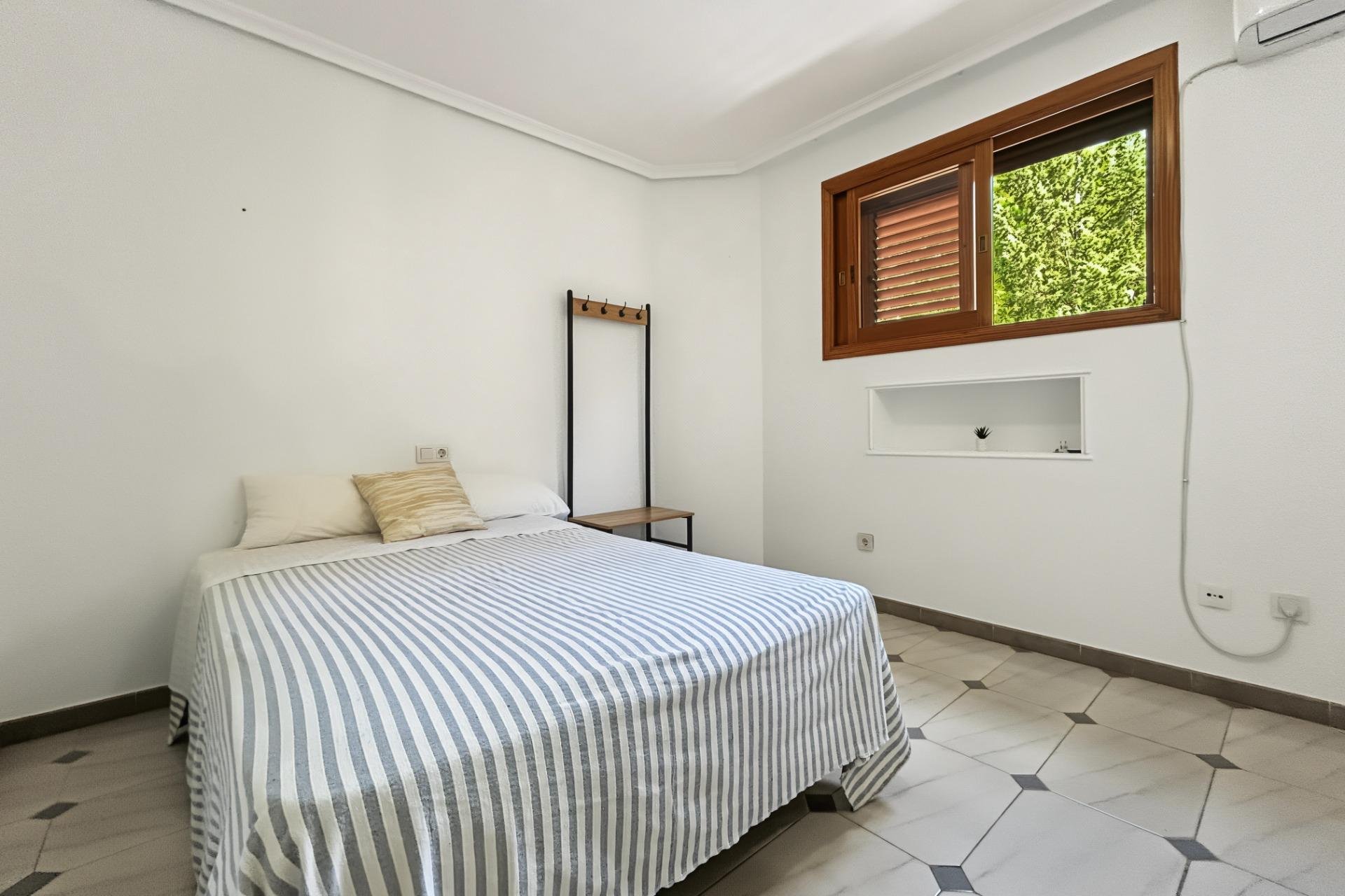 Resale - Villa - Orihuela Costa - Campoamor