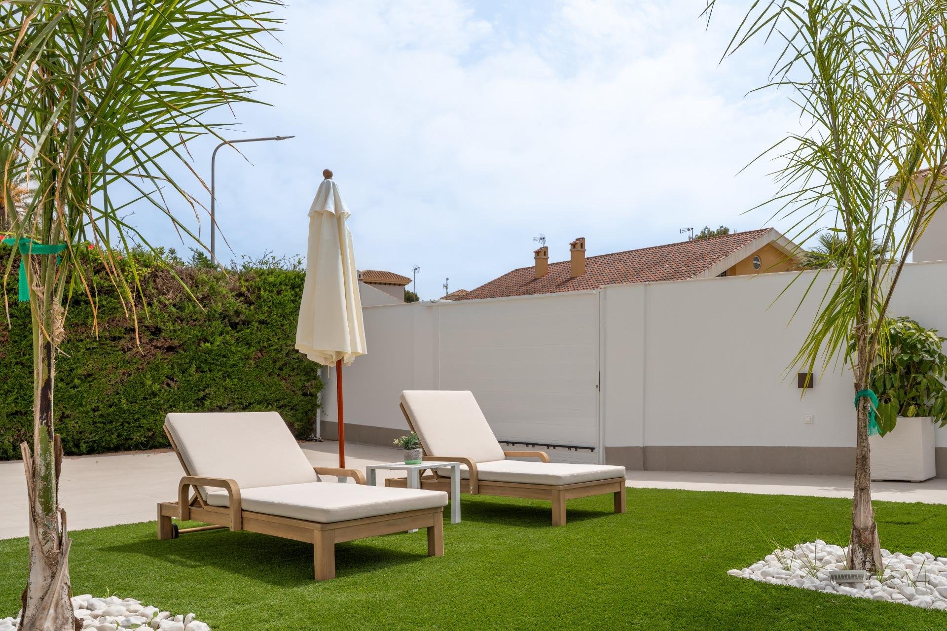 Resale - Villa - Orihuela Costa - Campoamor
