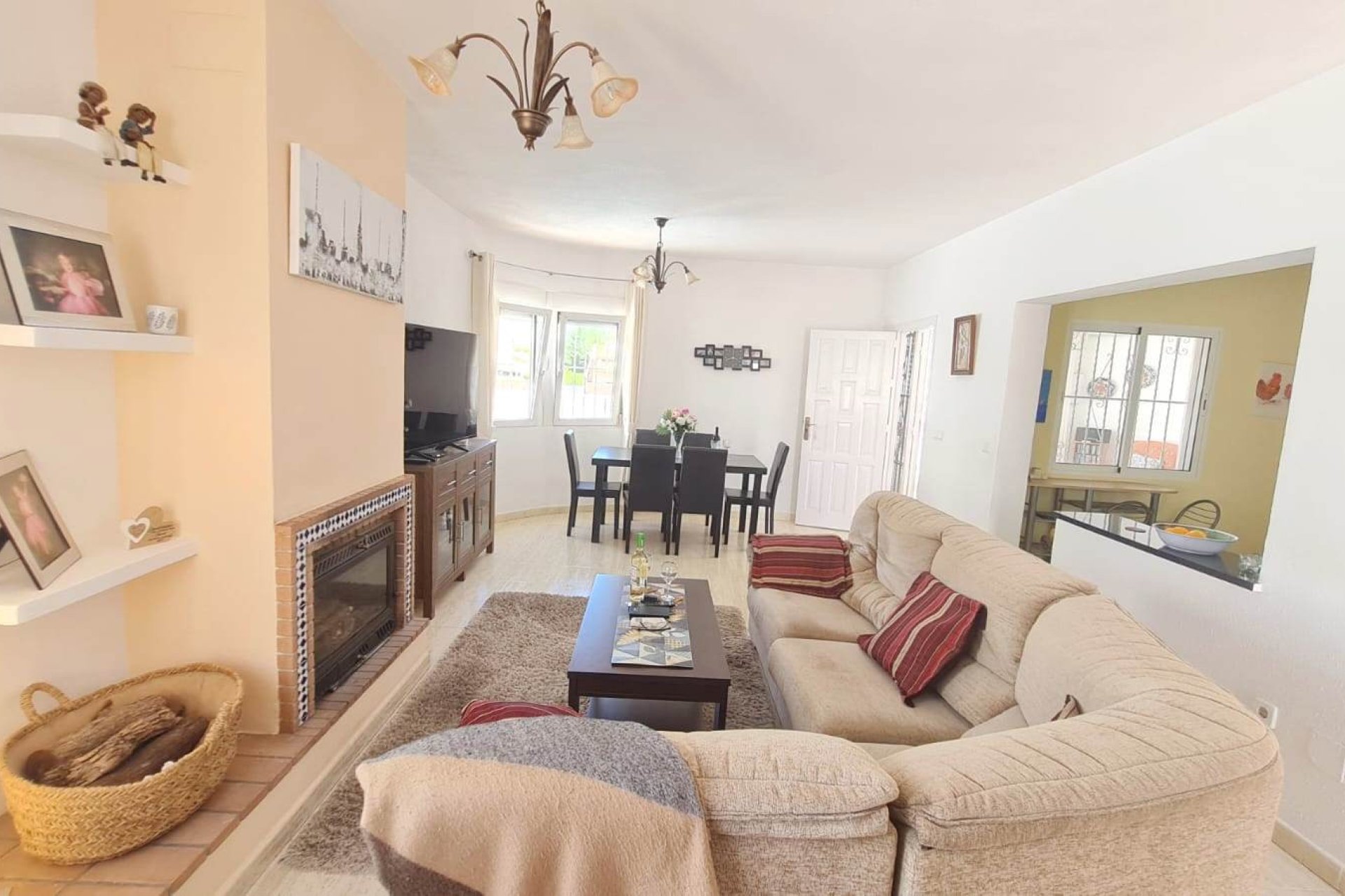 Resale - Villa - Orihuela Costa - La Florida