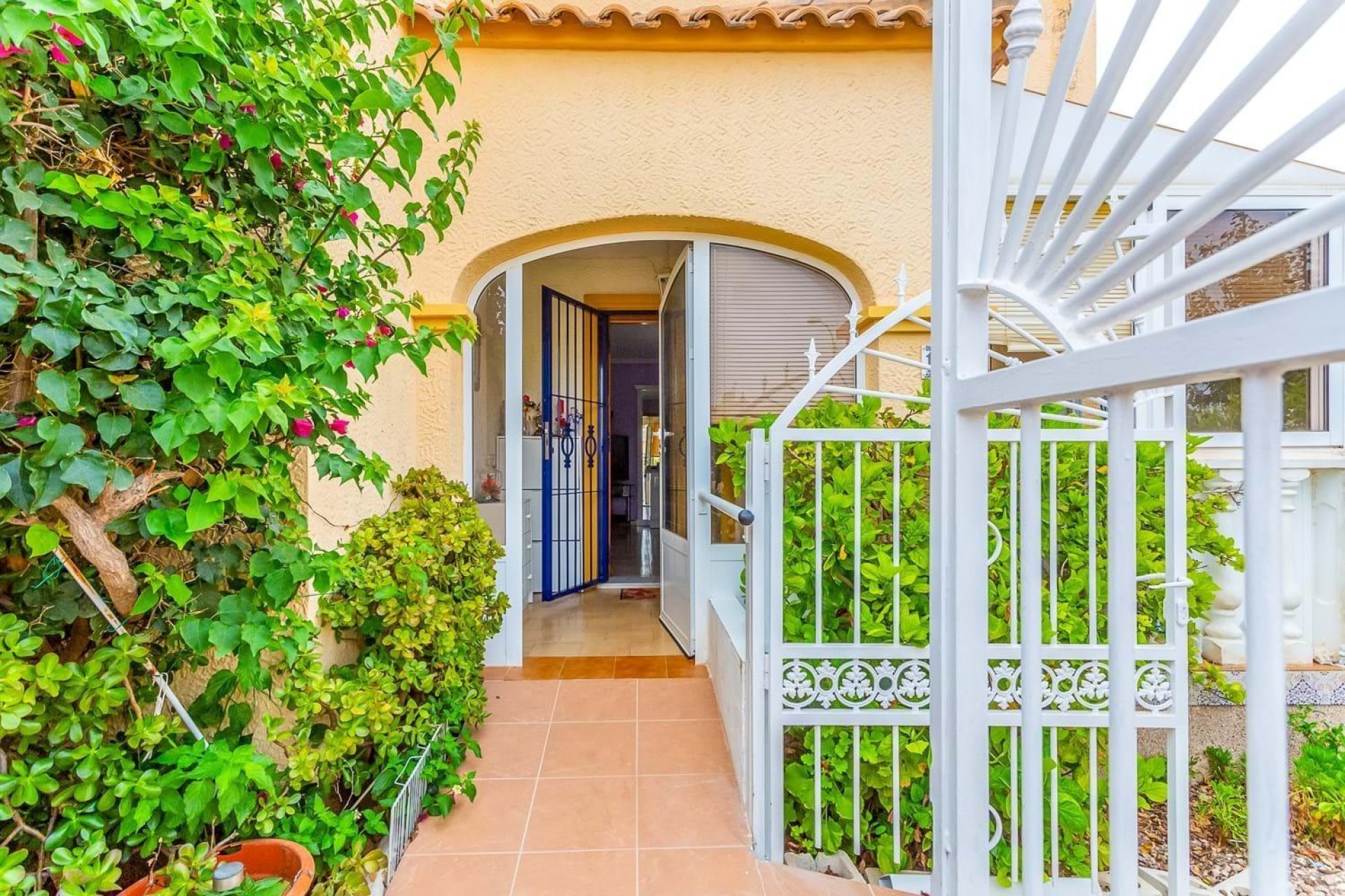 Resale - Villa - Orihuela Costa - La Zenia- Orihuela costa