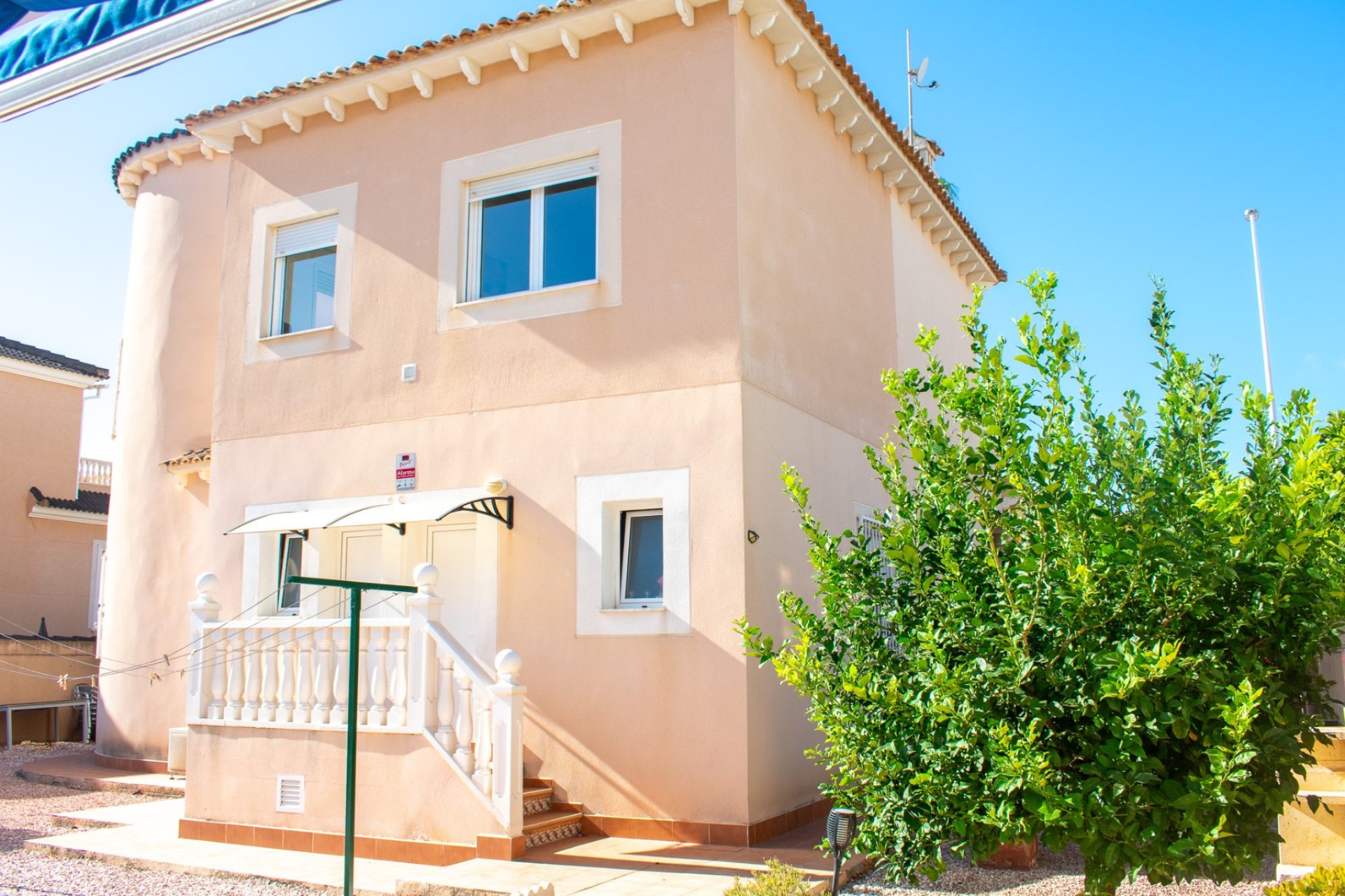 Resale - Villa - Orihuela Costa - La Zenia
