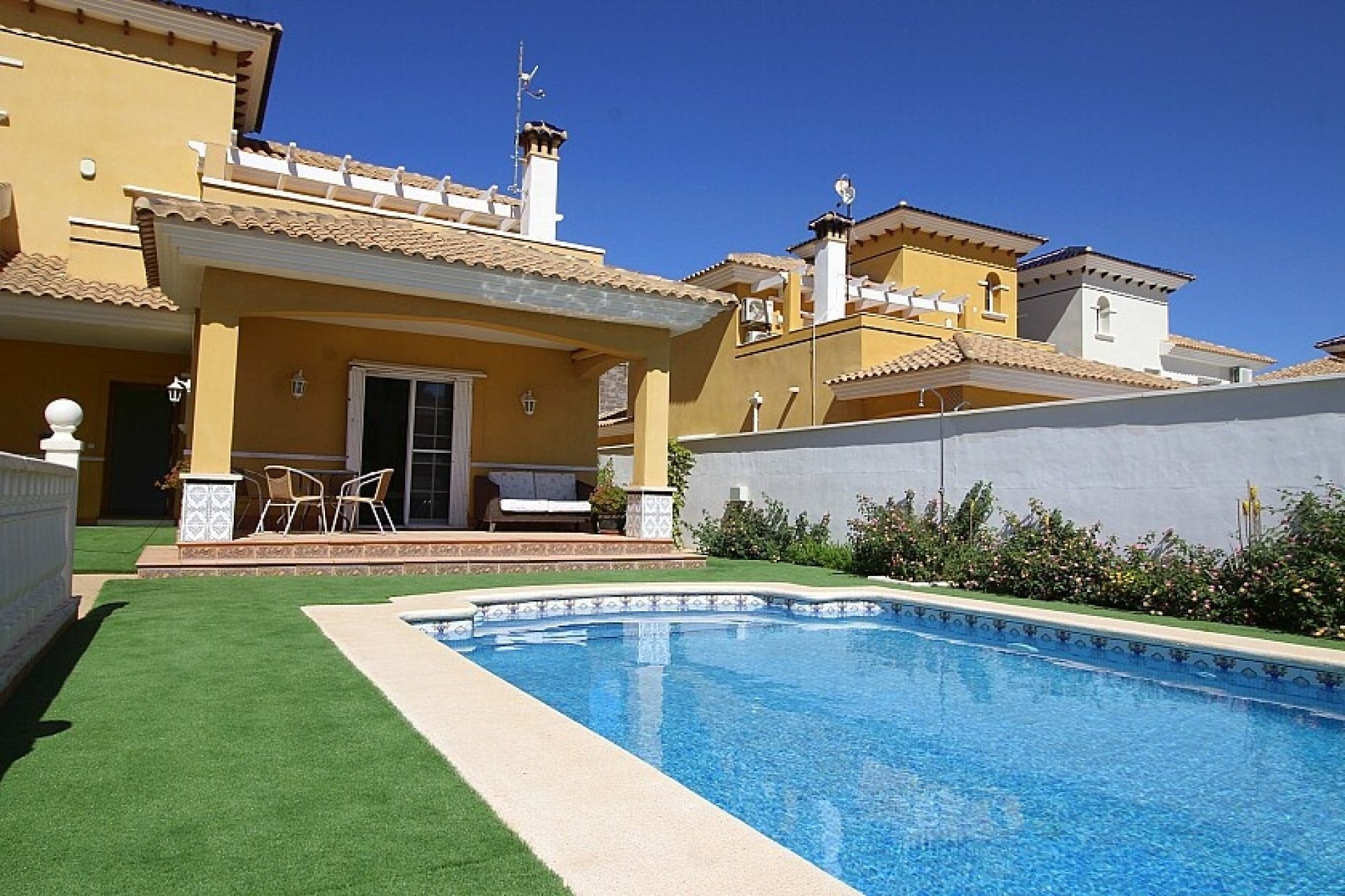 Resale - Villa - Orihuela Costa - La Zenia