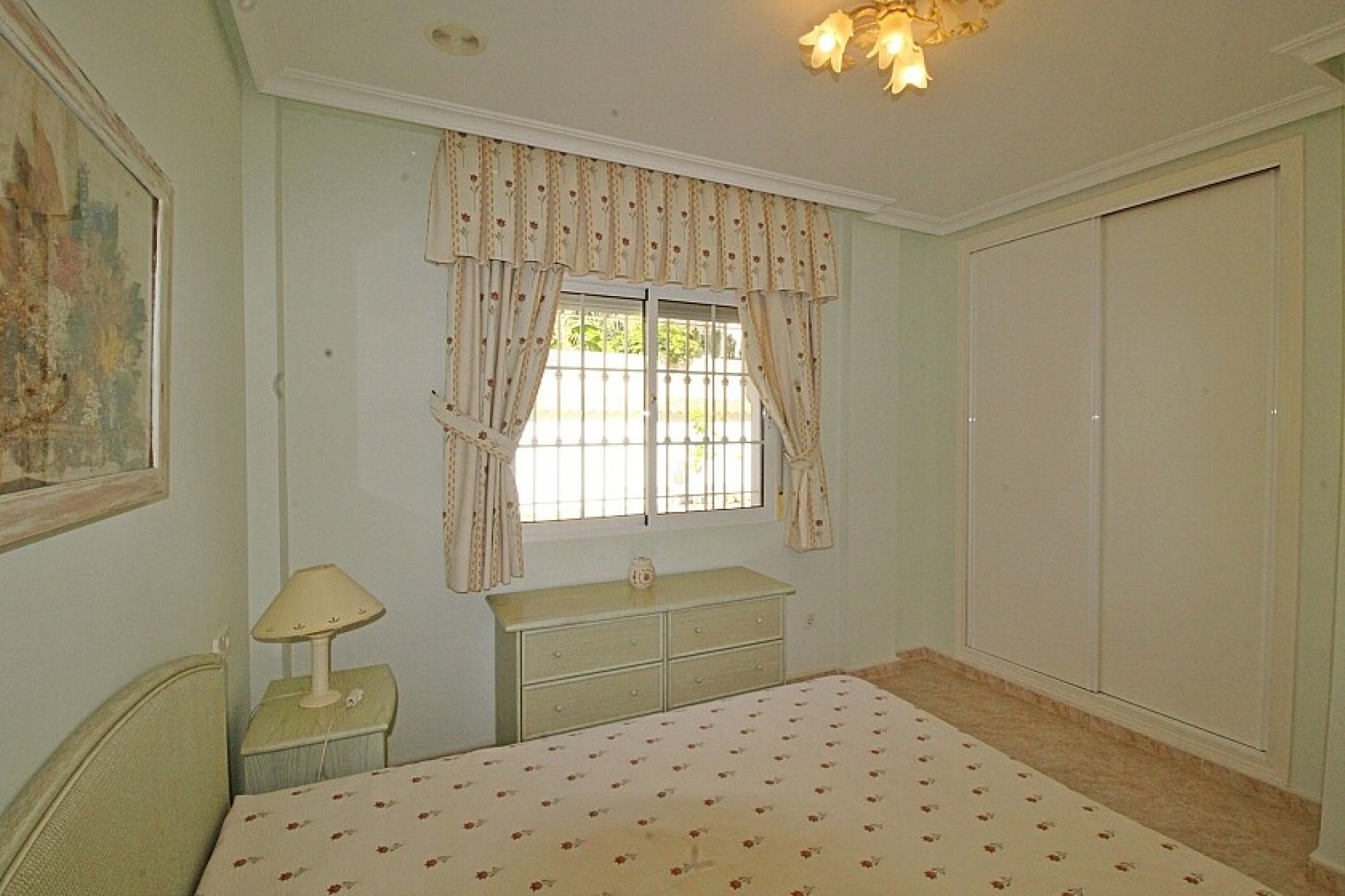 Resale - Villa - Orihuela Costa - La Zenia