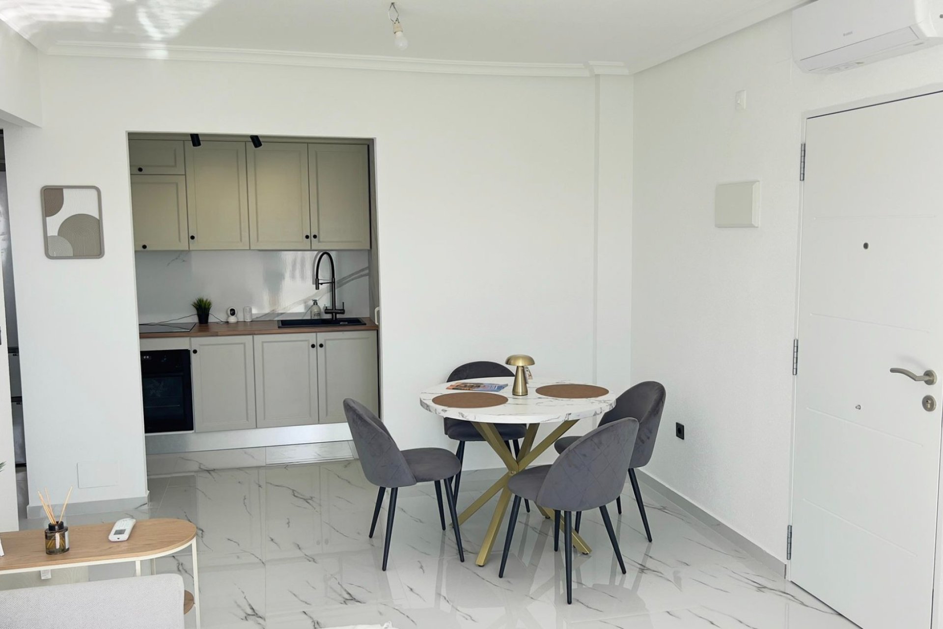 Resale - Villa - Orihuela Costa - La Zenia