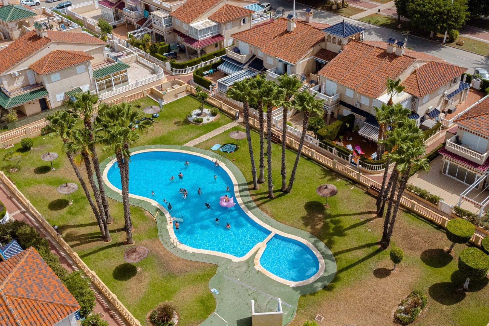 Resale - Villa - Orihuela Costa - La Zenia