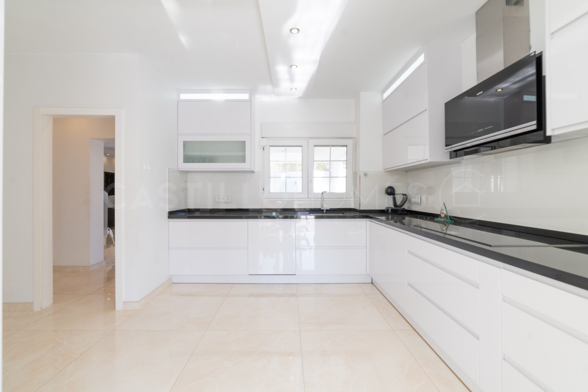 Resale - Villa - Orihuela Costa - La Zenia