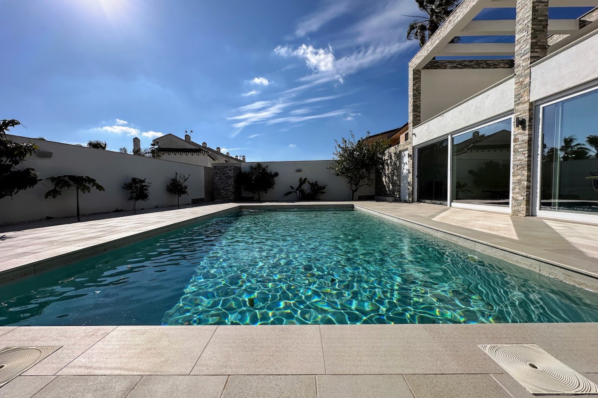Resale - Villa - Orihuela Costa - La Zenia