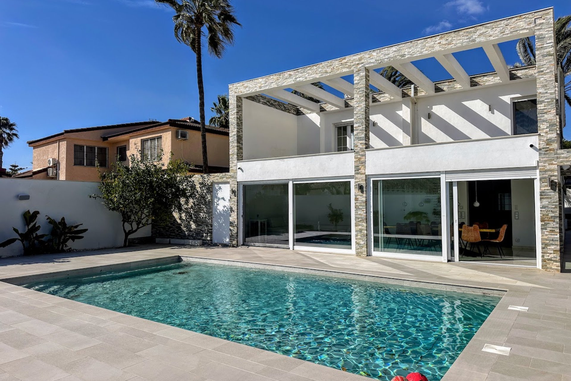 Resale - Villa - Orihuela Costa - La Zenia
