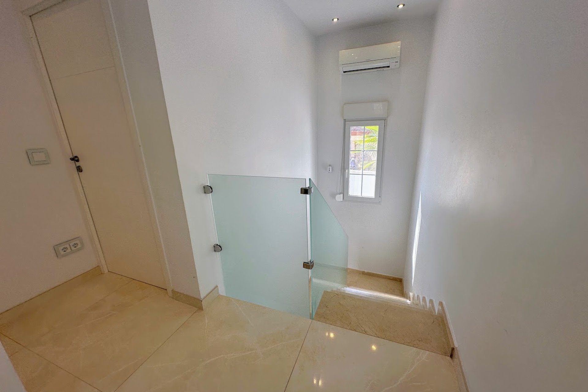 Resale - Villa - Orihuela Costa - La Zenia
