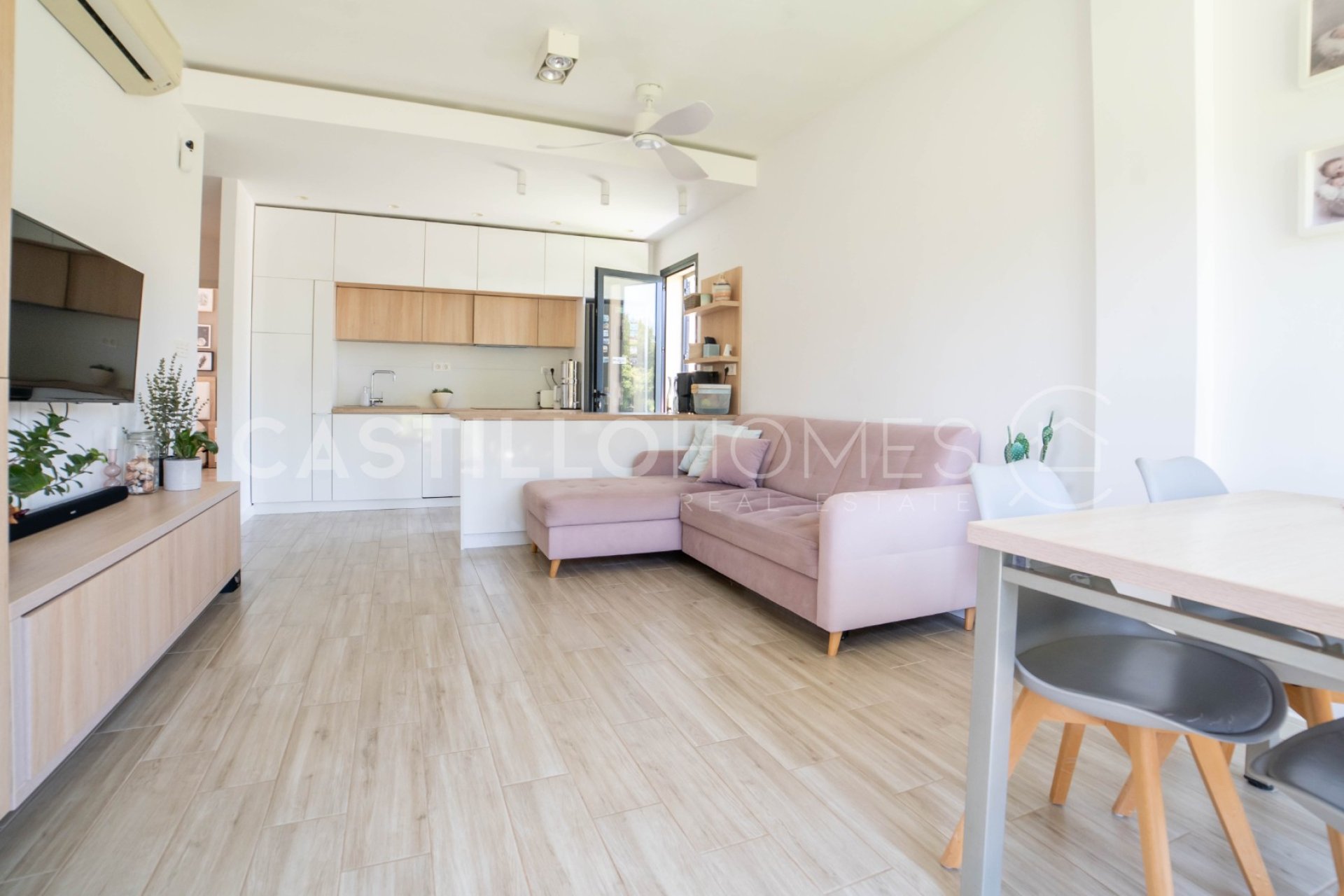Resale - Villa - Orihuela Costa - La Zenia