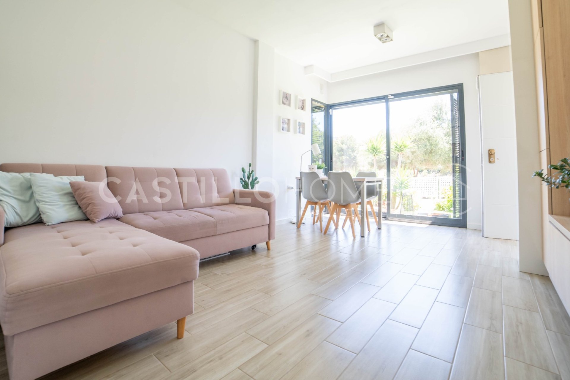 Resale - Villa - Orihuela Costa - La Zenia
