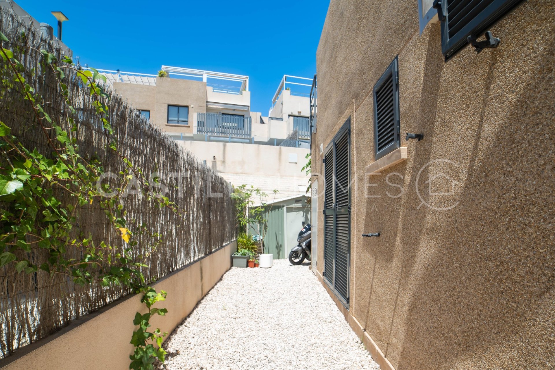 Resale - Villa - Orihuela Costa - La Zenia