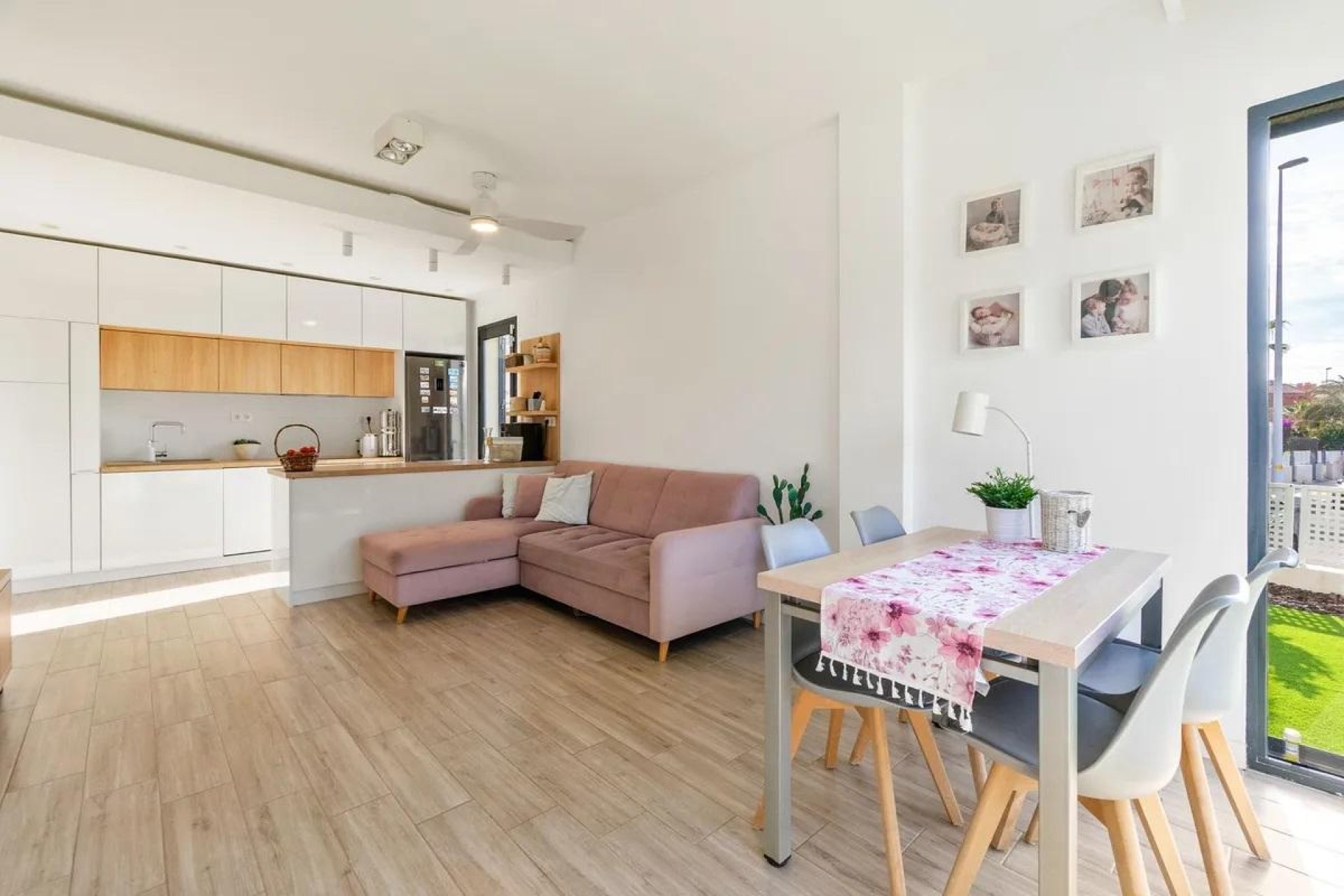 Resale - Villa - Orihuela Costa - La Zenia