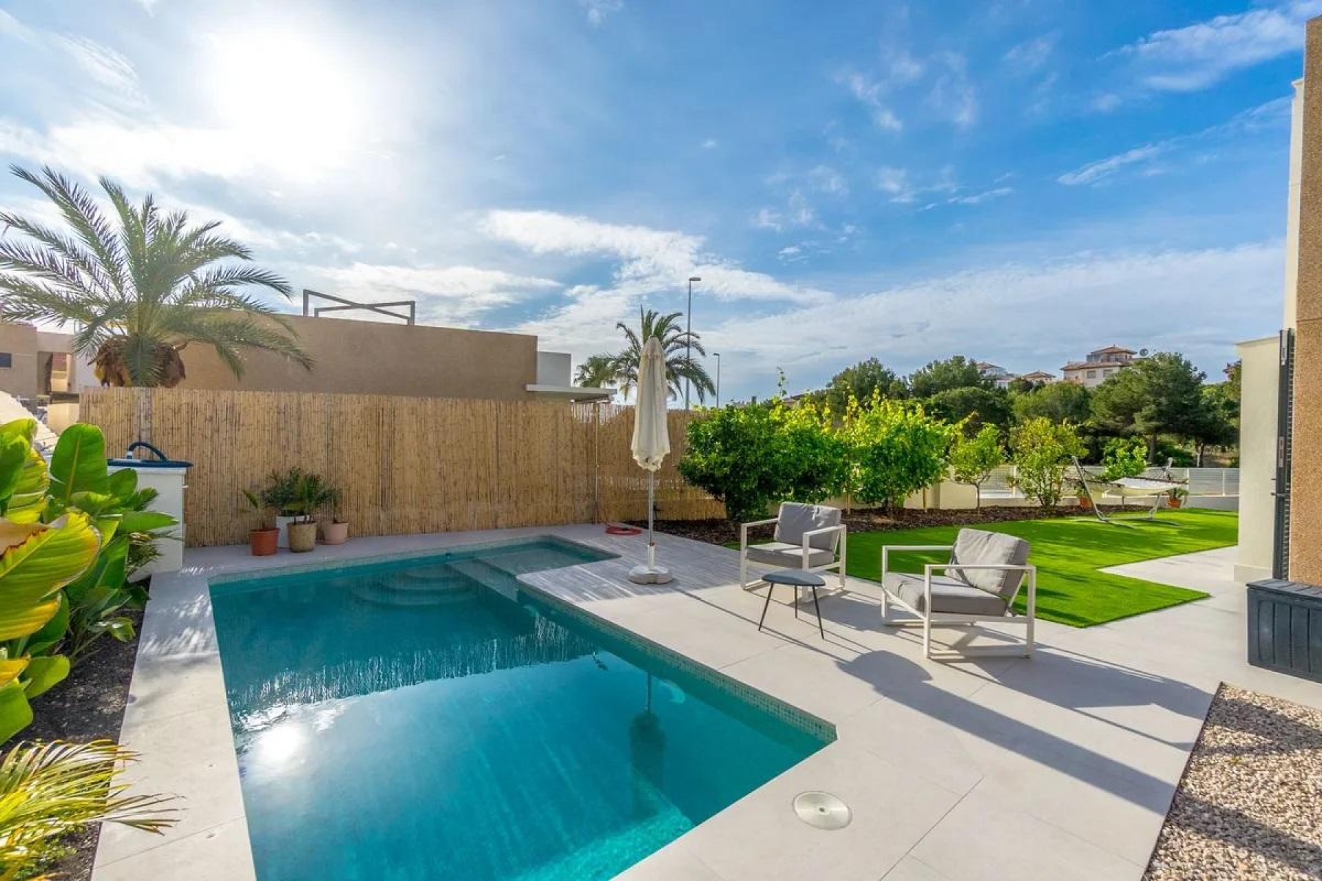 Resale - Villa - Orihuela Costa - La Zenia