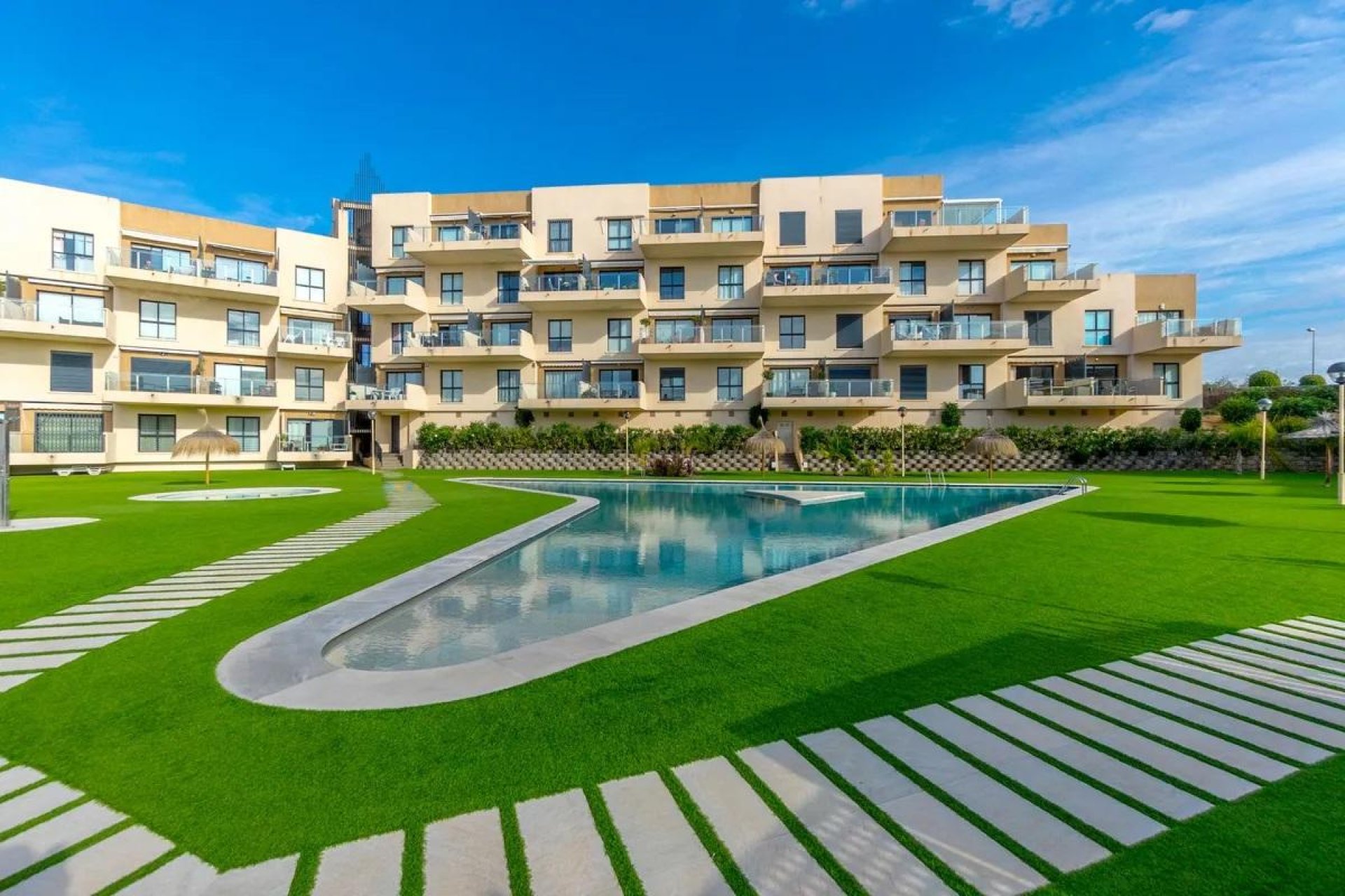 Resale - Villa - Orihuela Costa - La Zenia