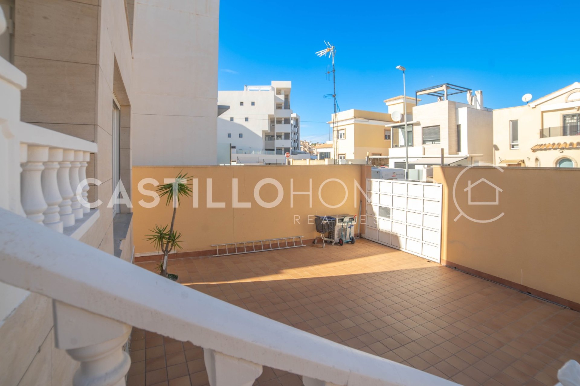 Resale - Villa - Orihuela Costa - Las Filipinas