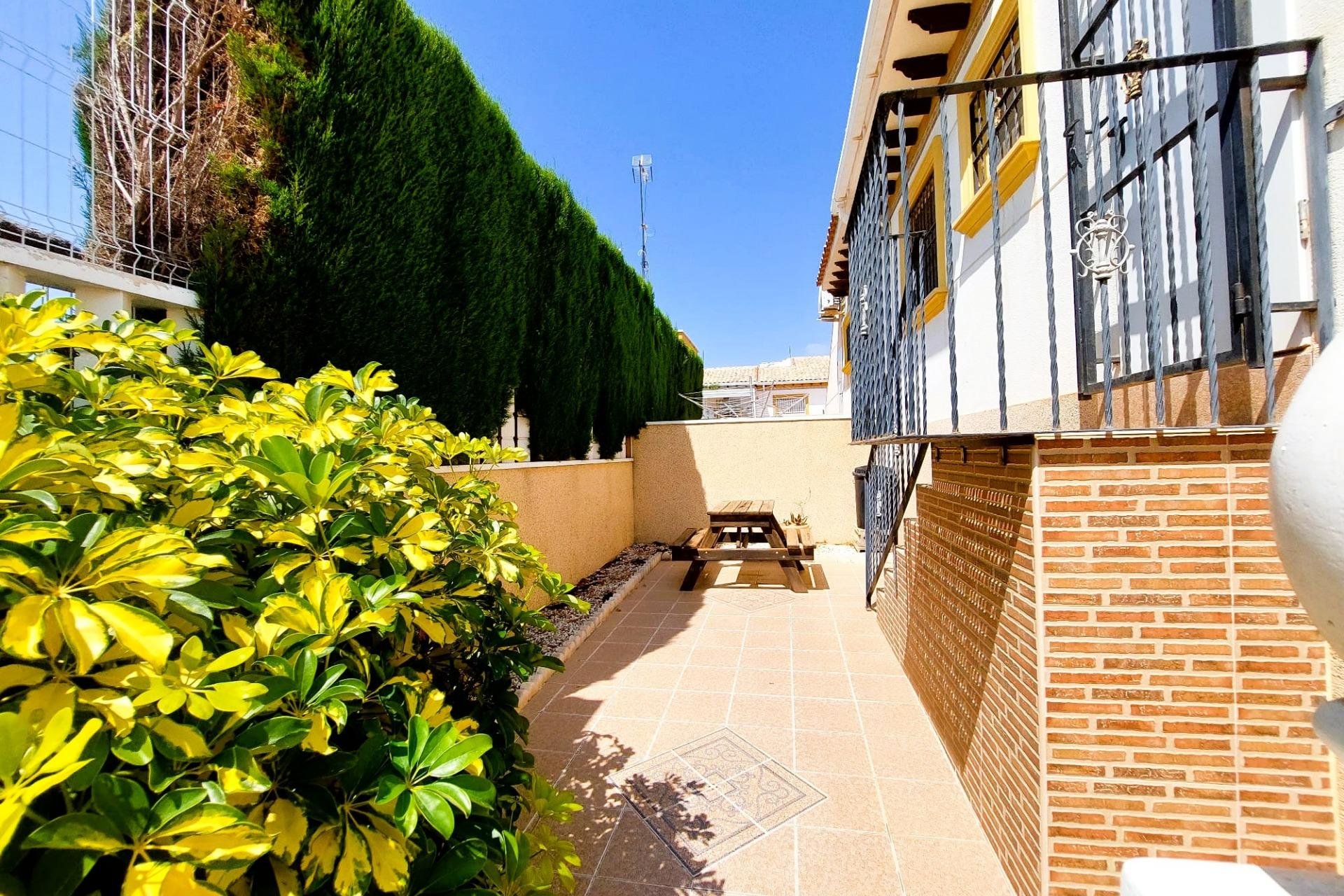 Resale - Villa - Orihuela Costa - Lomas de Cabo Roig-Los Dolses