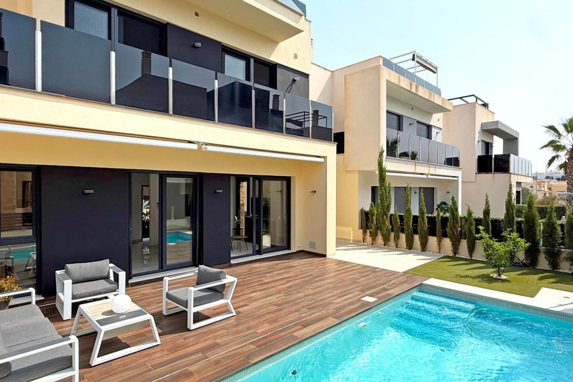 Resale - Villa - Orihuela Costa - Lomas de Cabo Roig