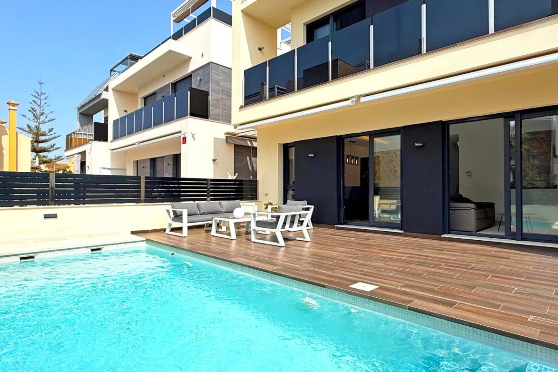Resale - Villa - Orihuela Costa - Lomas de Cabo Roig
