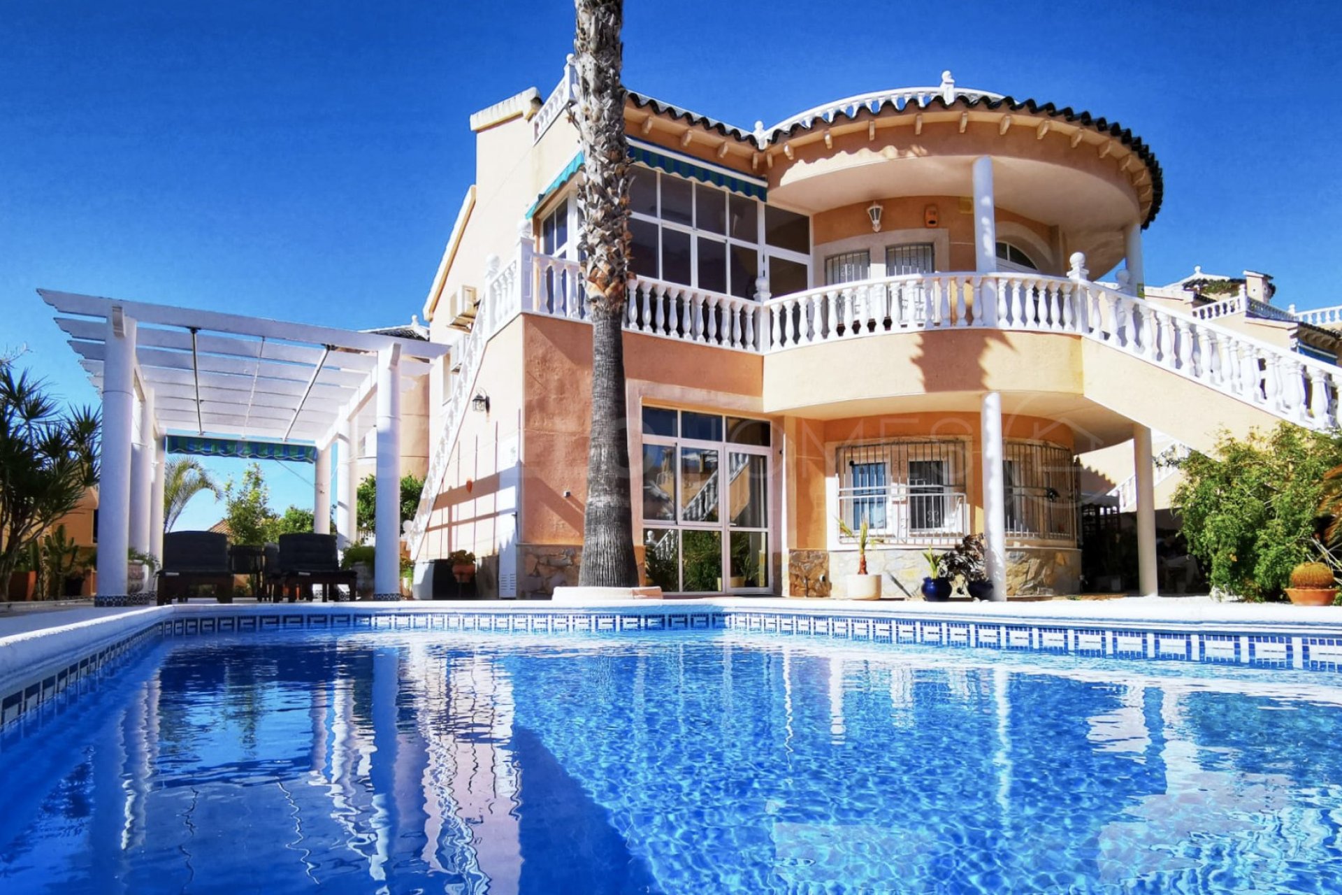 Resale - Villa - Orihuela Costa - Los Altos