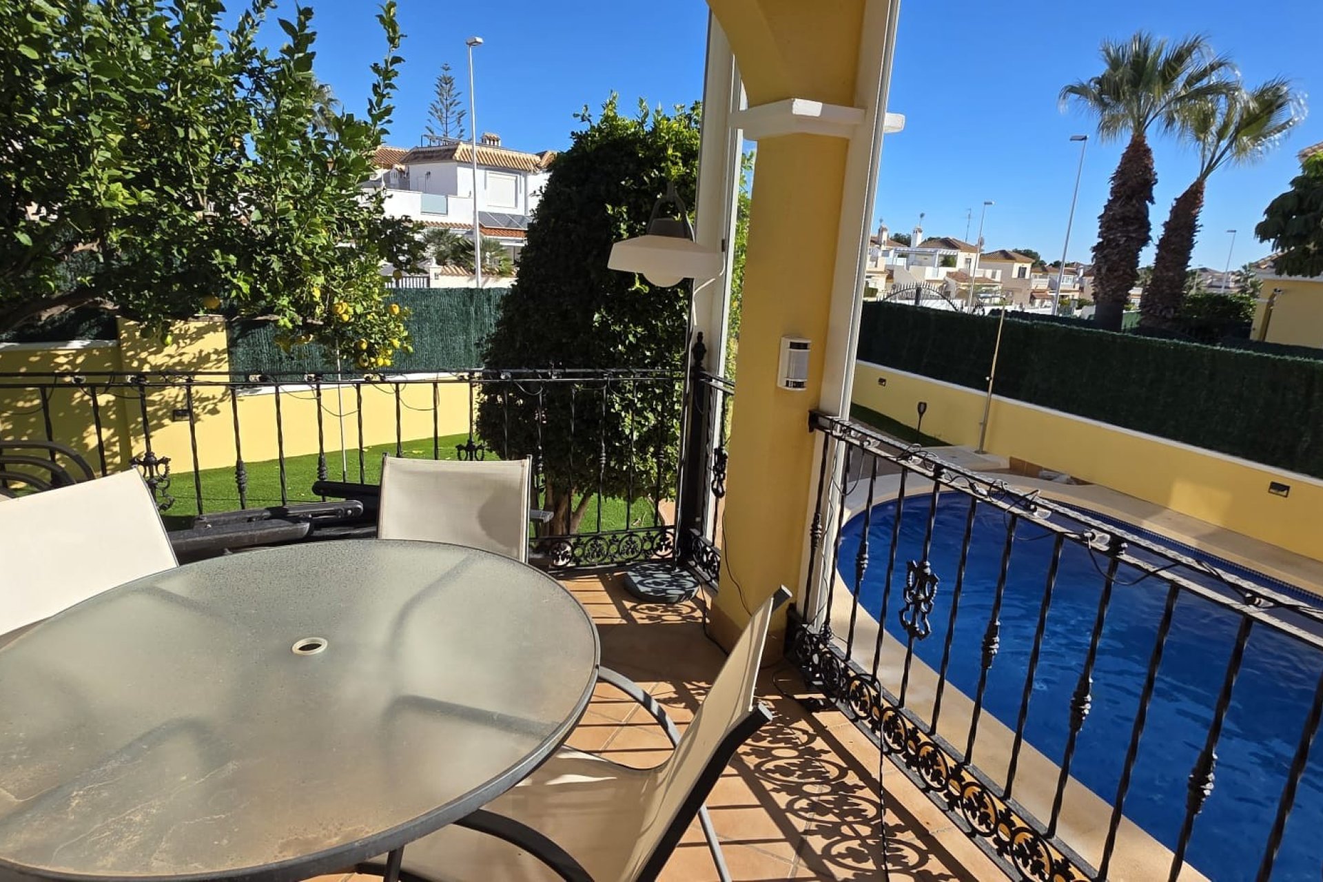Resale - Villa - Orihuela Costa - Los Dolses