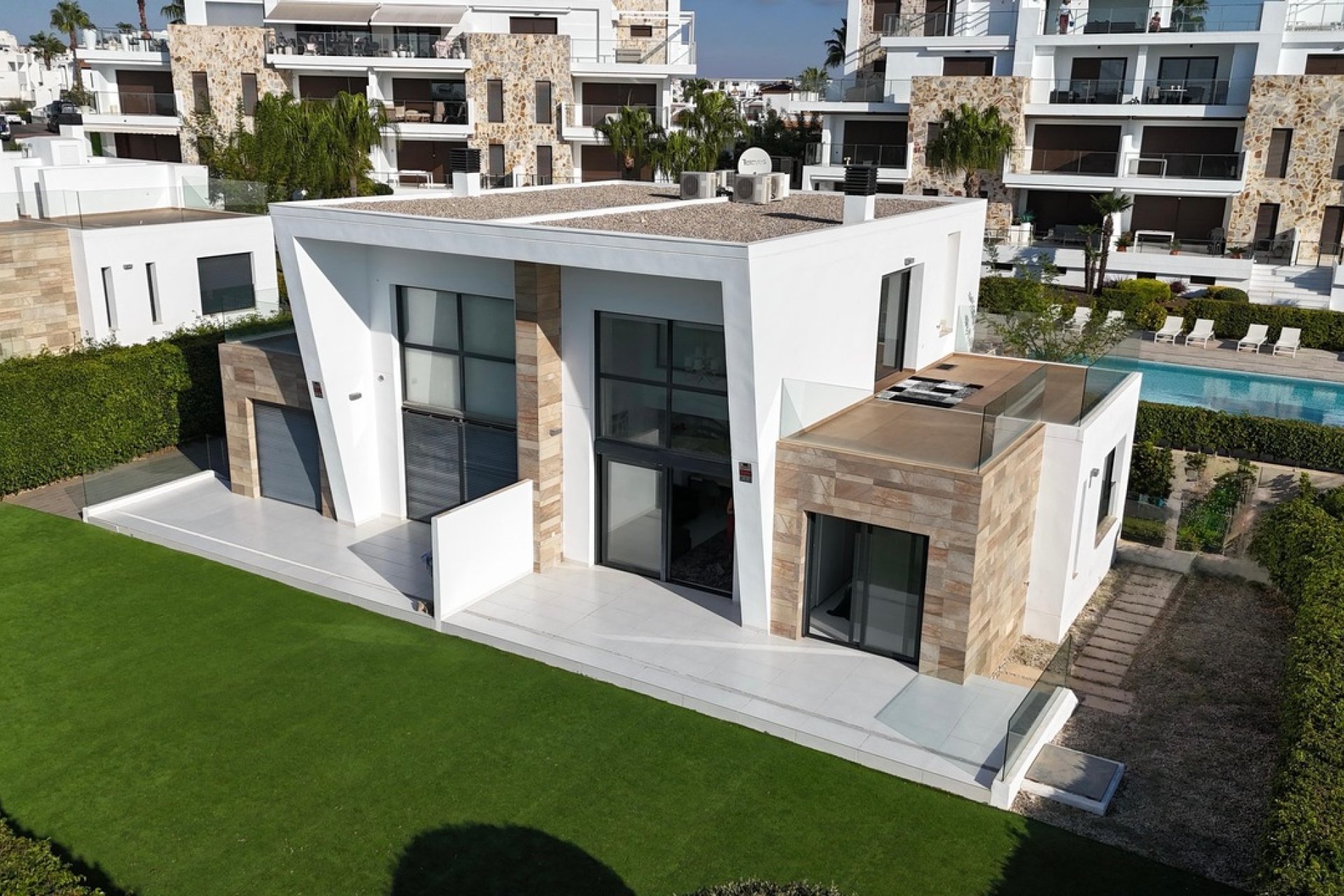 Resale - Villa - Orihuela Costa - Los Dolses