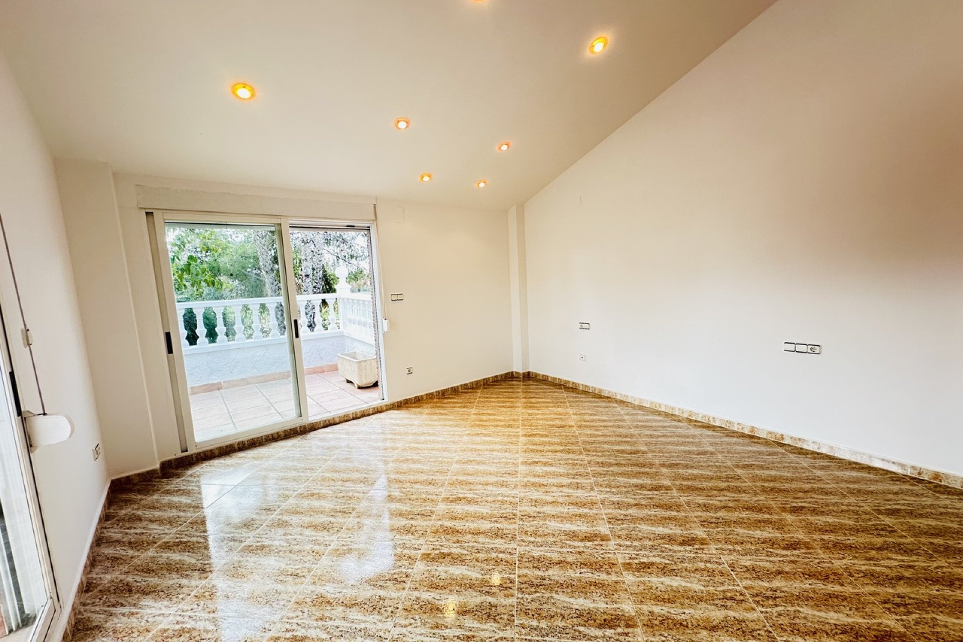 Resale - Villa - Orihuela Costa - Orihuela