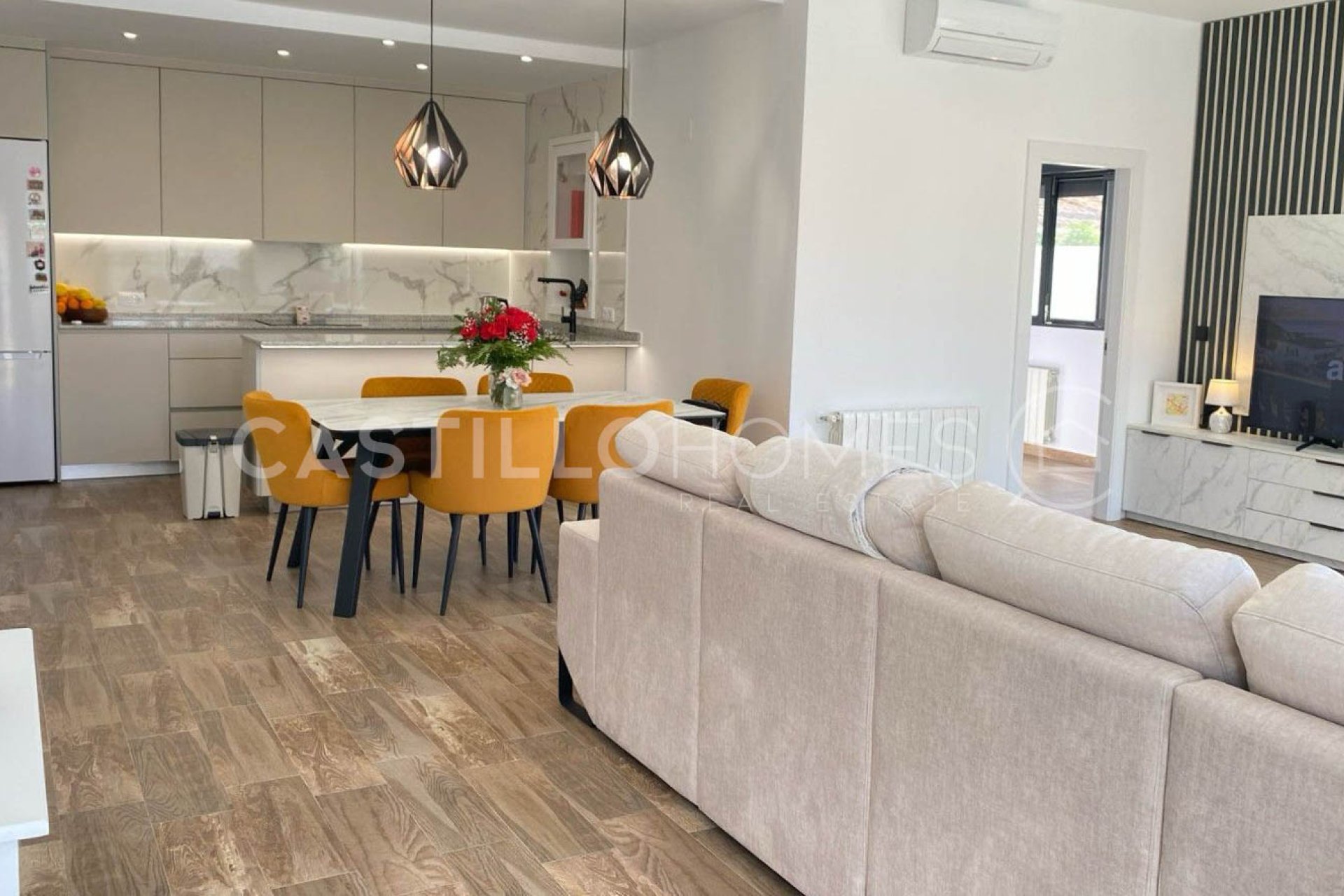 Resale - Villa - Orihuela Costa - Orihuela