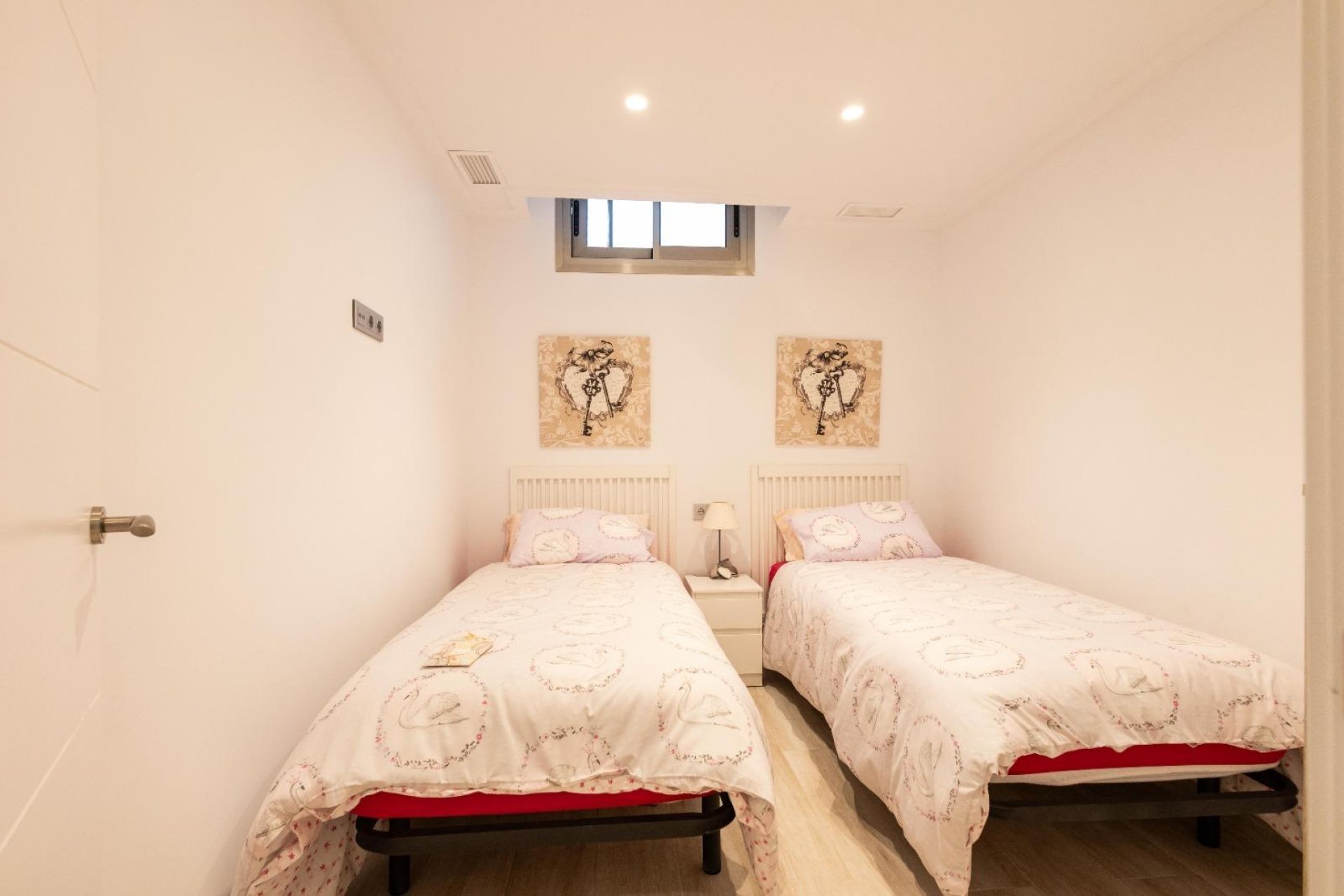 Resale - Villa - Orihuela Costa - PAU 26