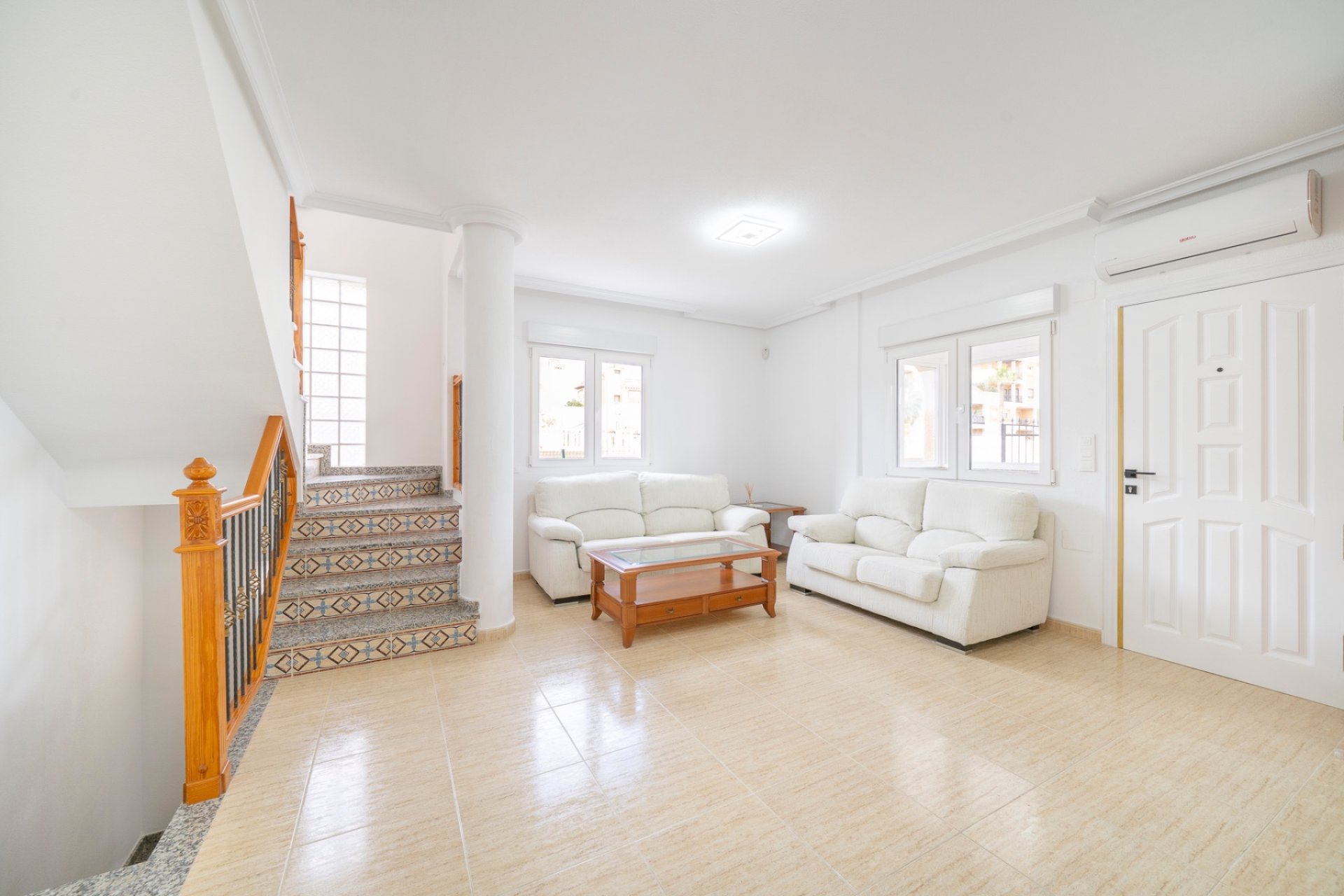 Resale - Villa - Orihuela Costa - PAU 26