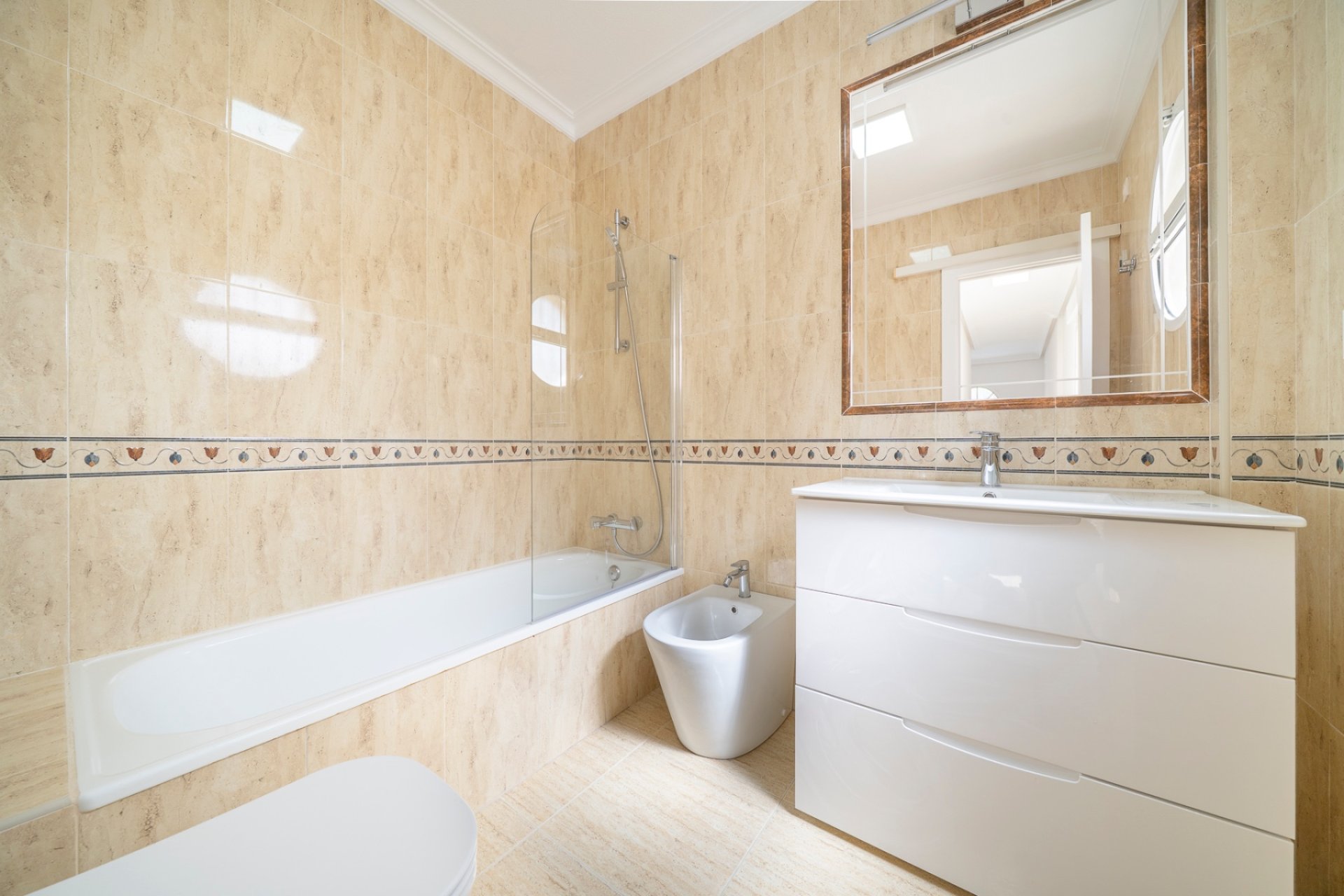 Resale - Villa - Orihuela Costa - PAU 26