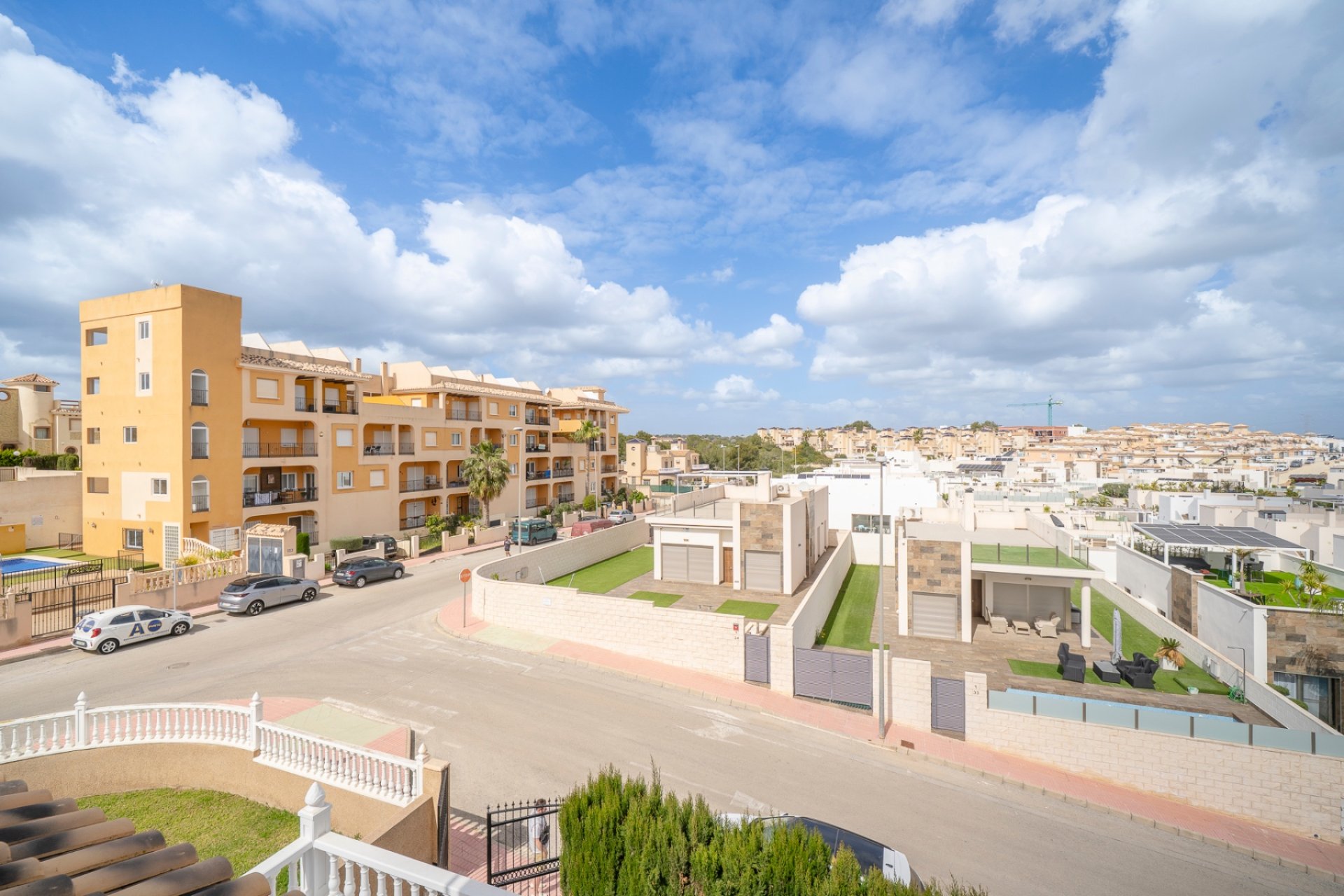 Resale - Villa - Orihuela Costa - PAU 26