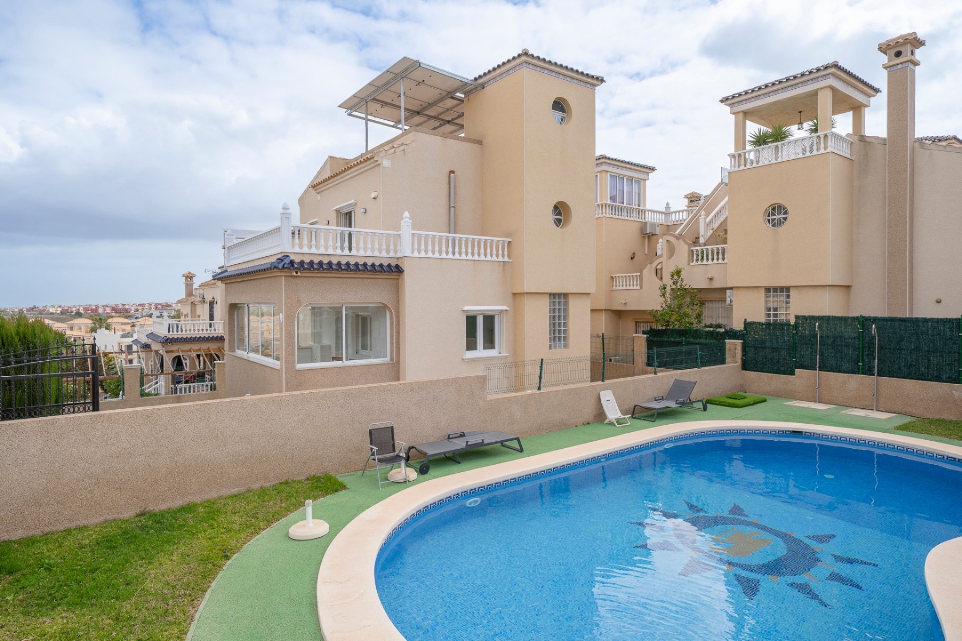 Resale - Villa - Orihuela Costa - PAU 26