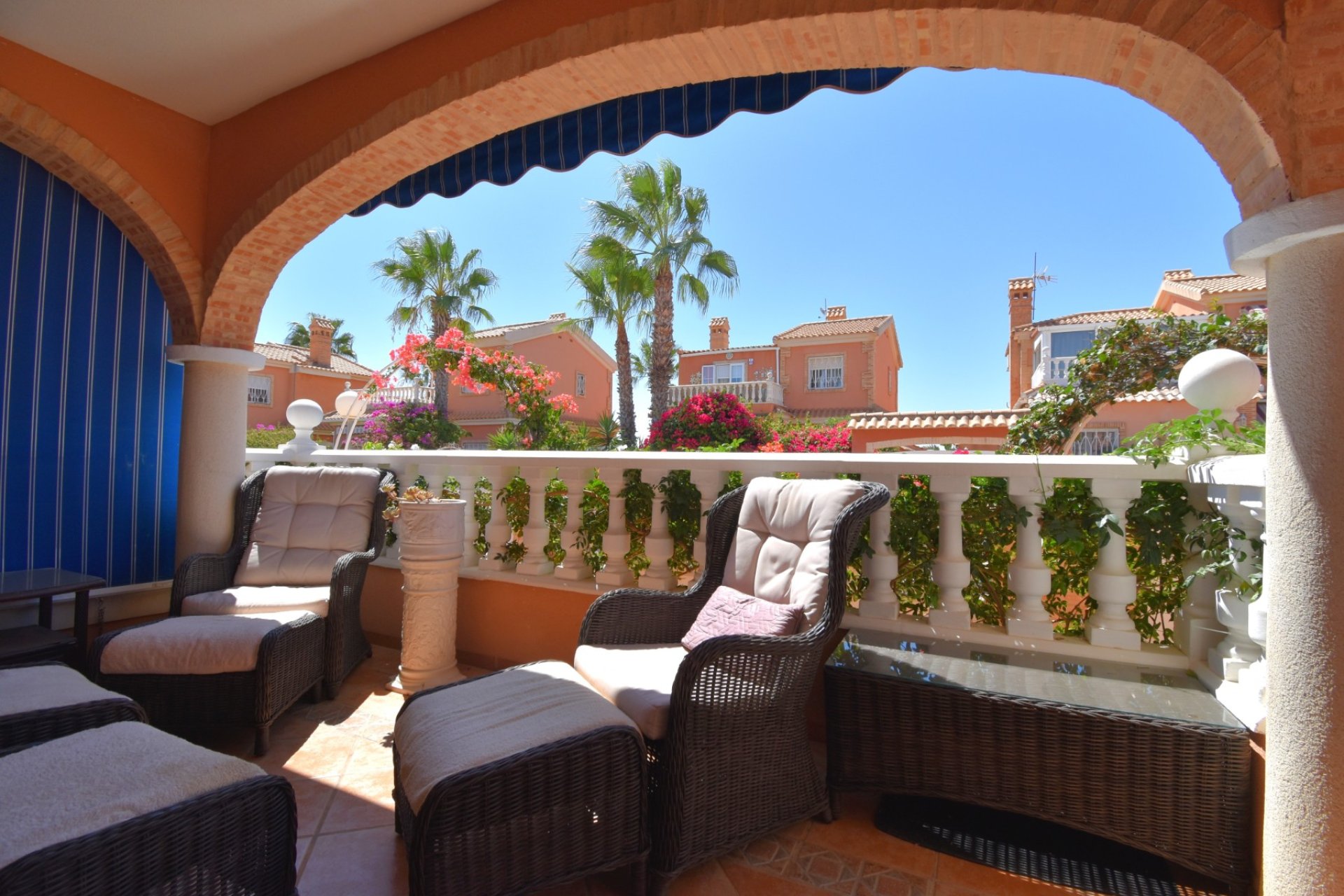 Resale - Villa - Orihuela Costa - Playa Flamenca