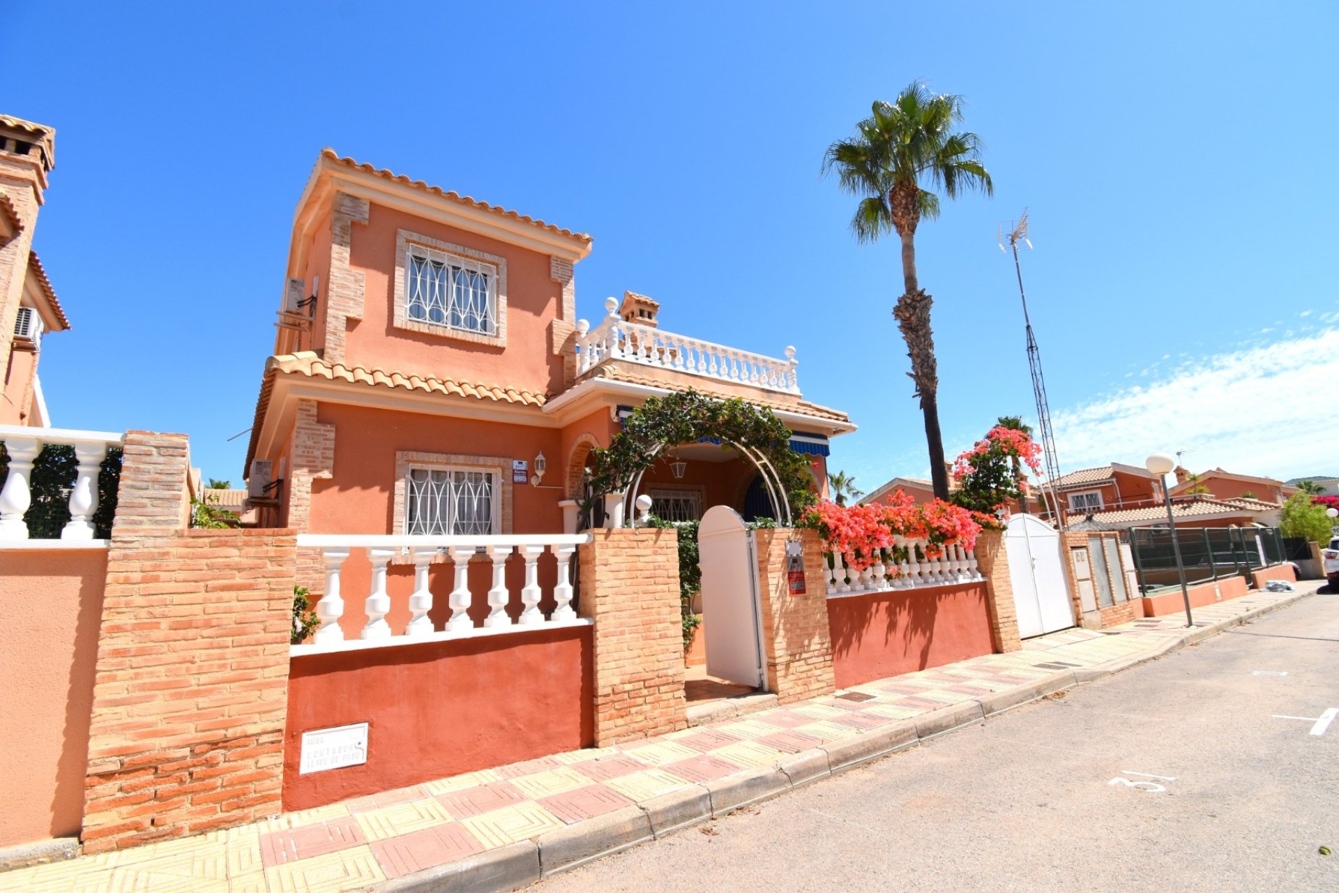 Resale - Villa - Orihuela Costa - Playa Flamenca