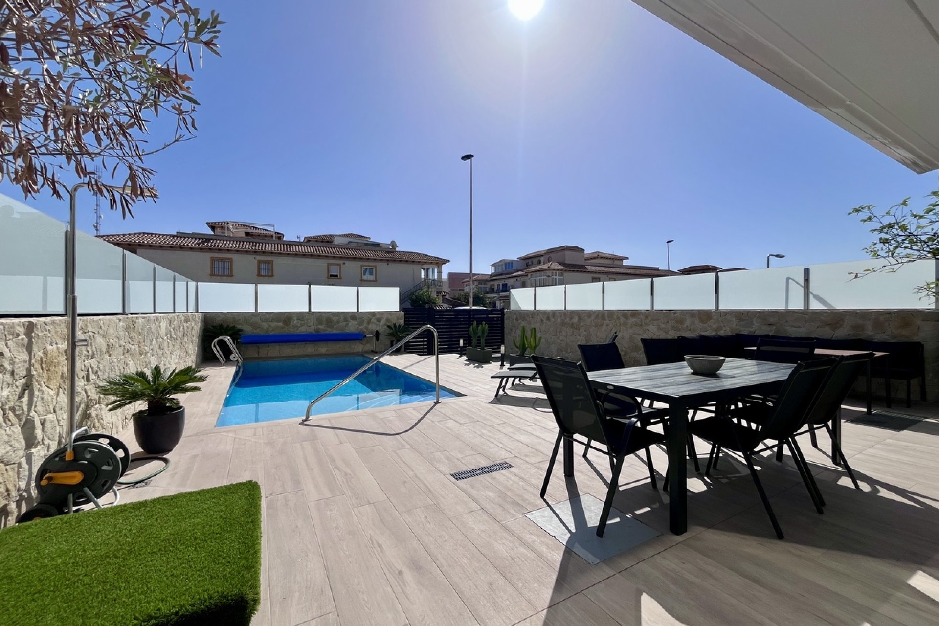 Resale - Villa - Orihuela Costa - Playa Flamenca