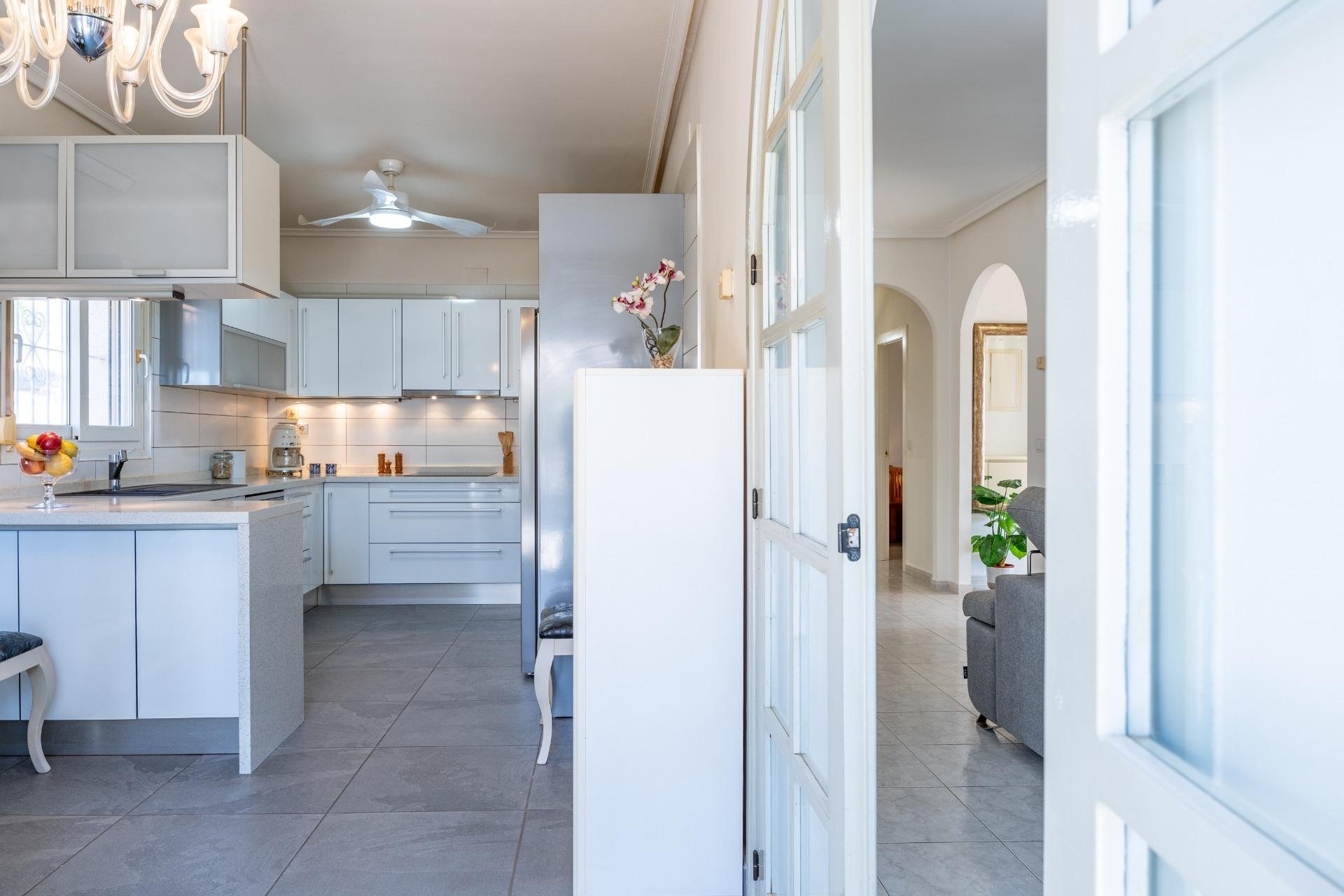 Resale - Villa - Orihuela Costa - Playa Flamenca